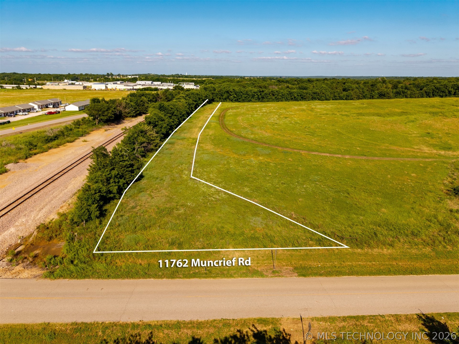 11762 Muncrief Road Property Photo 6