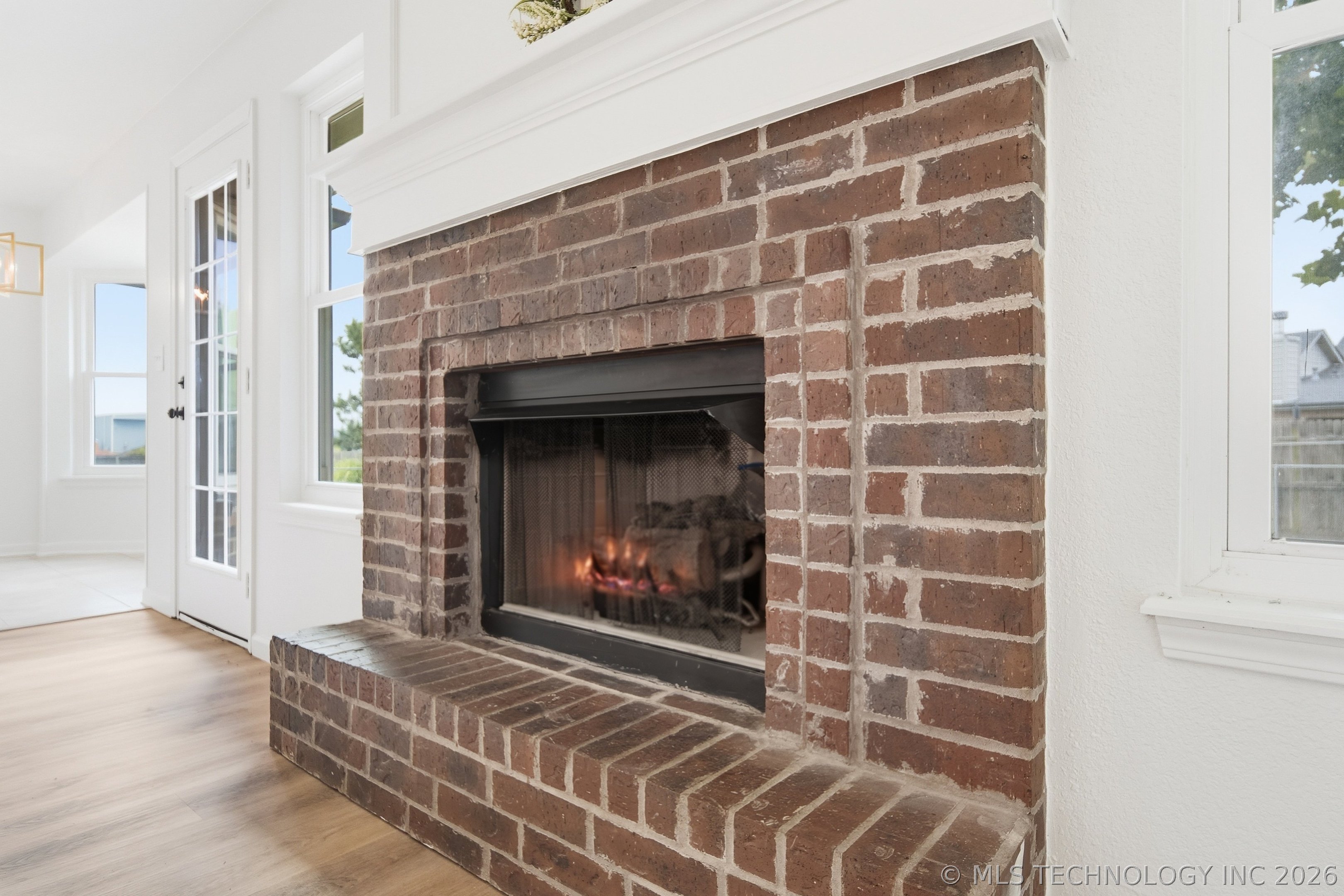 1004 W Beech Street Property Photo 10