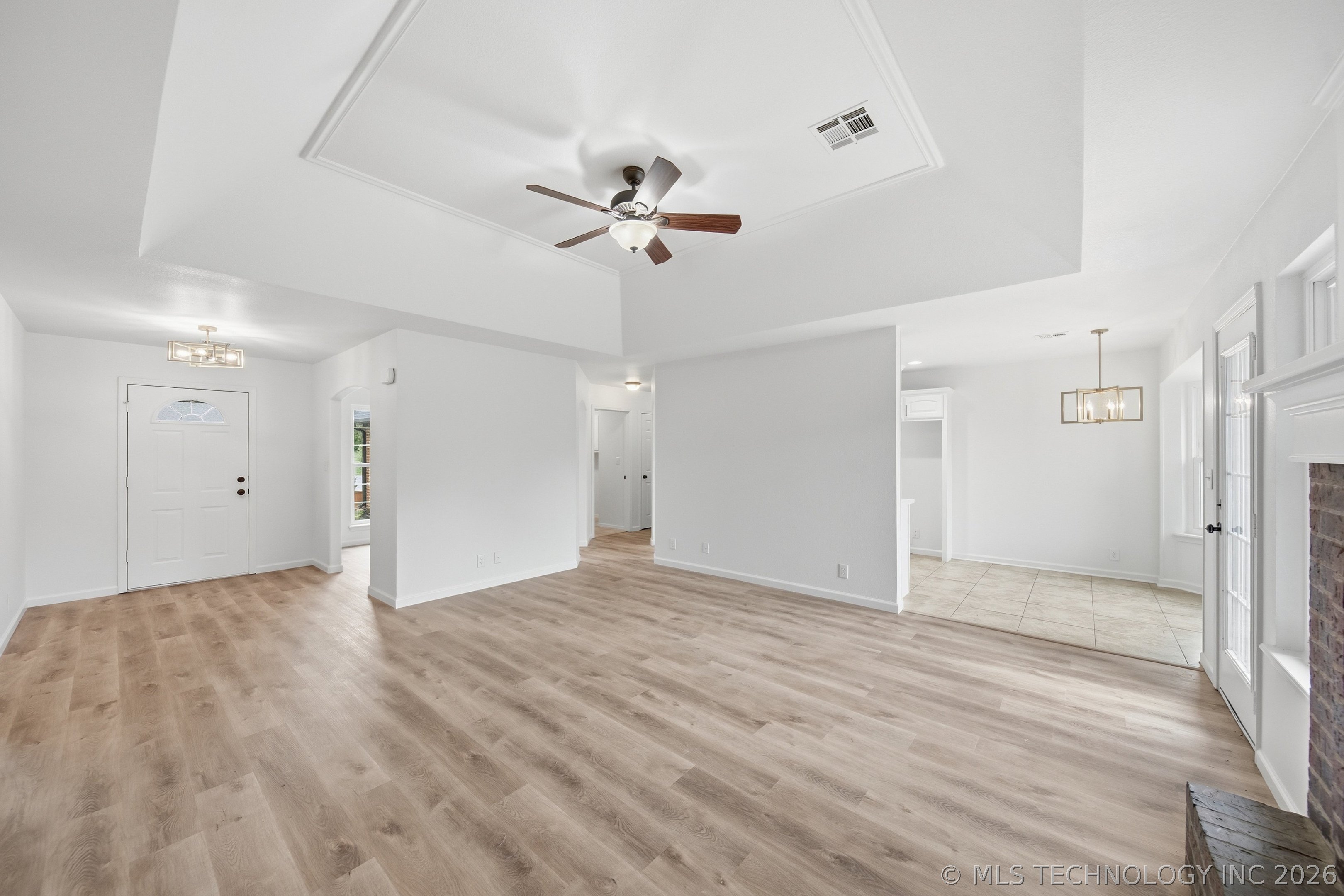 1004 W Beech Street Property Photo 11