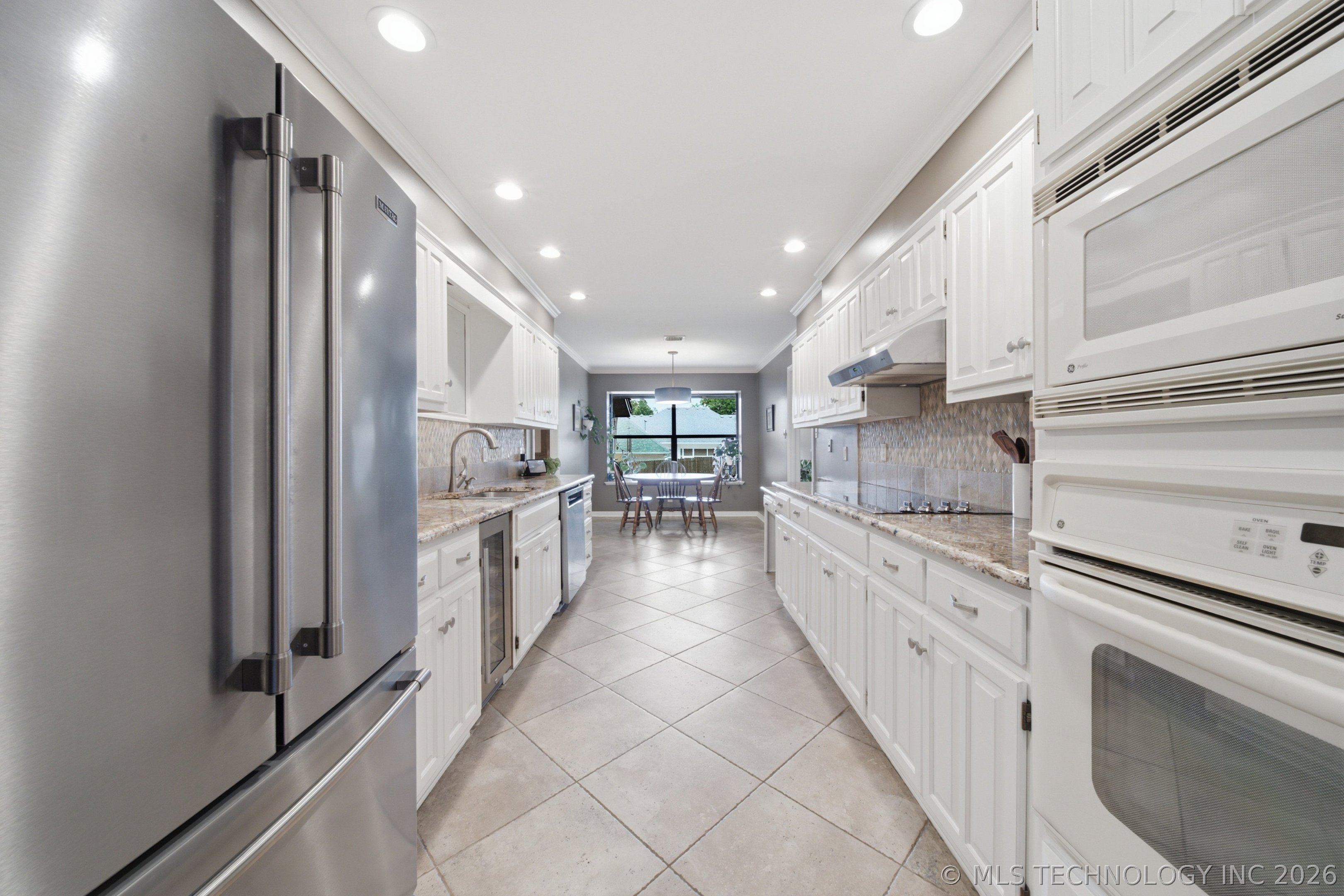 6407 S Quebec Avenue Property Photo 16