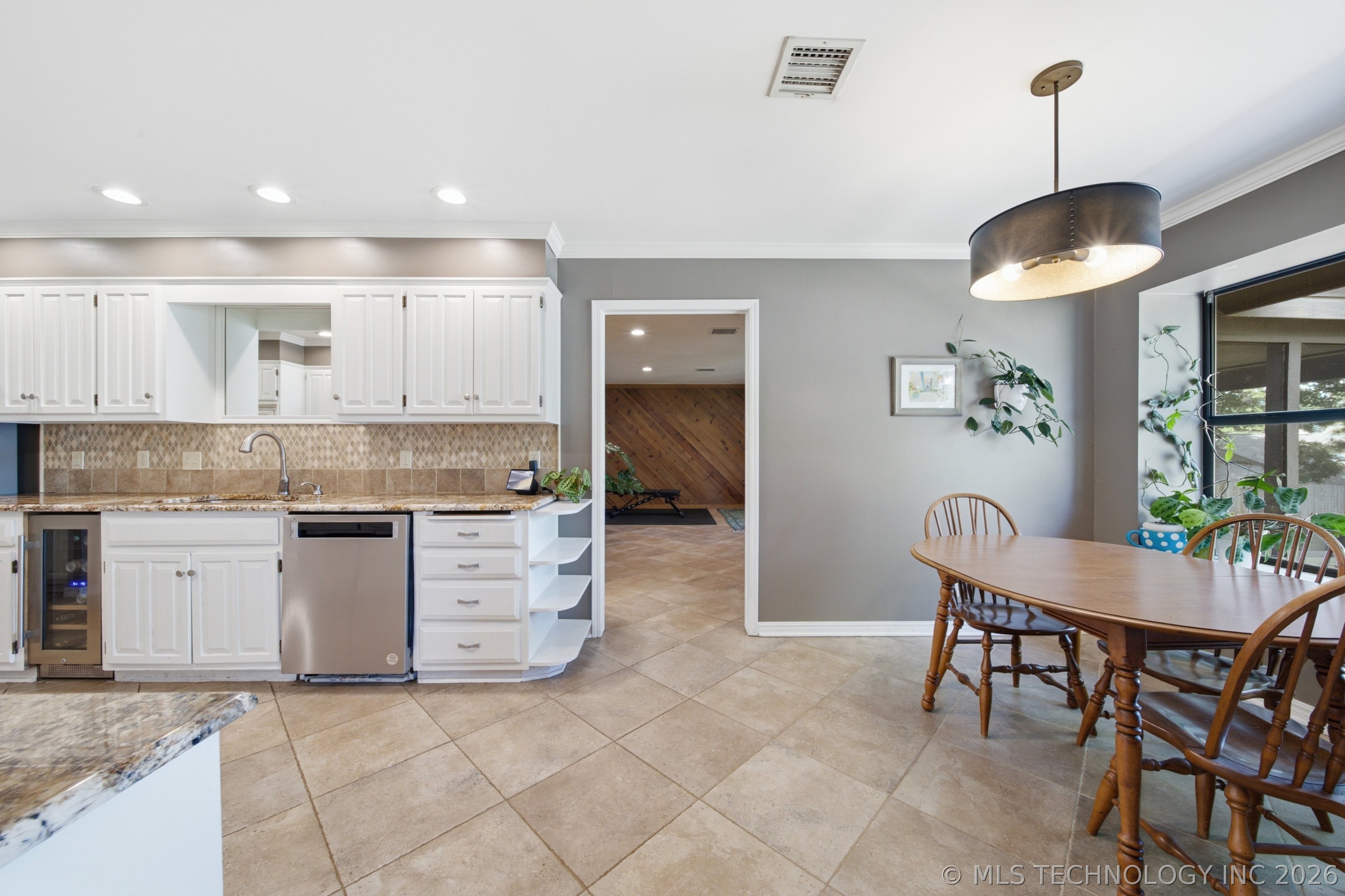 6407 S Quebec Avenue Property Photo 21