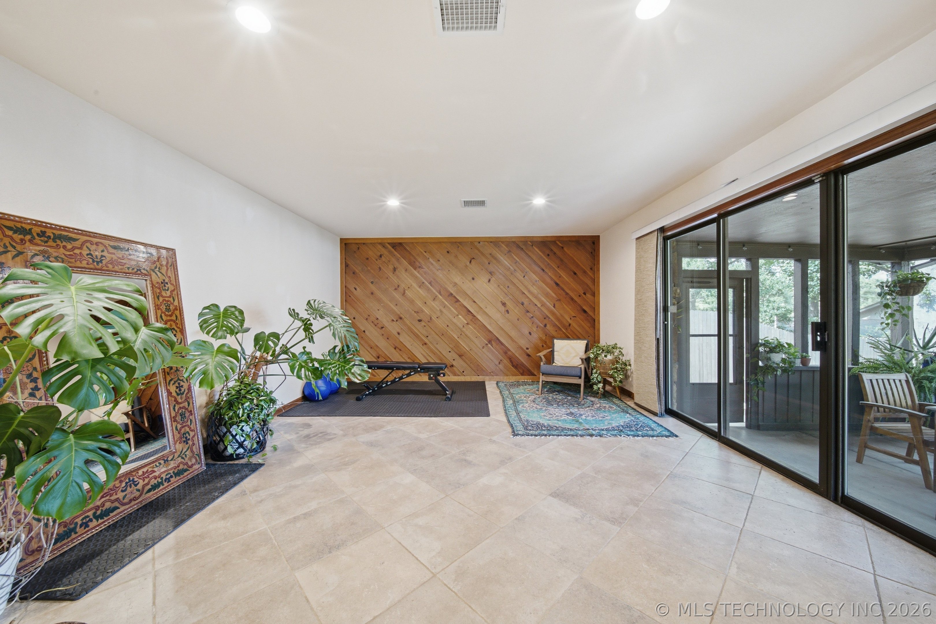 6407 S Quebec Avenue Property Photo 22