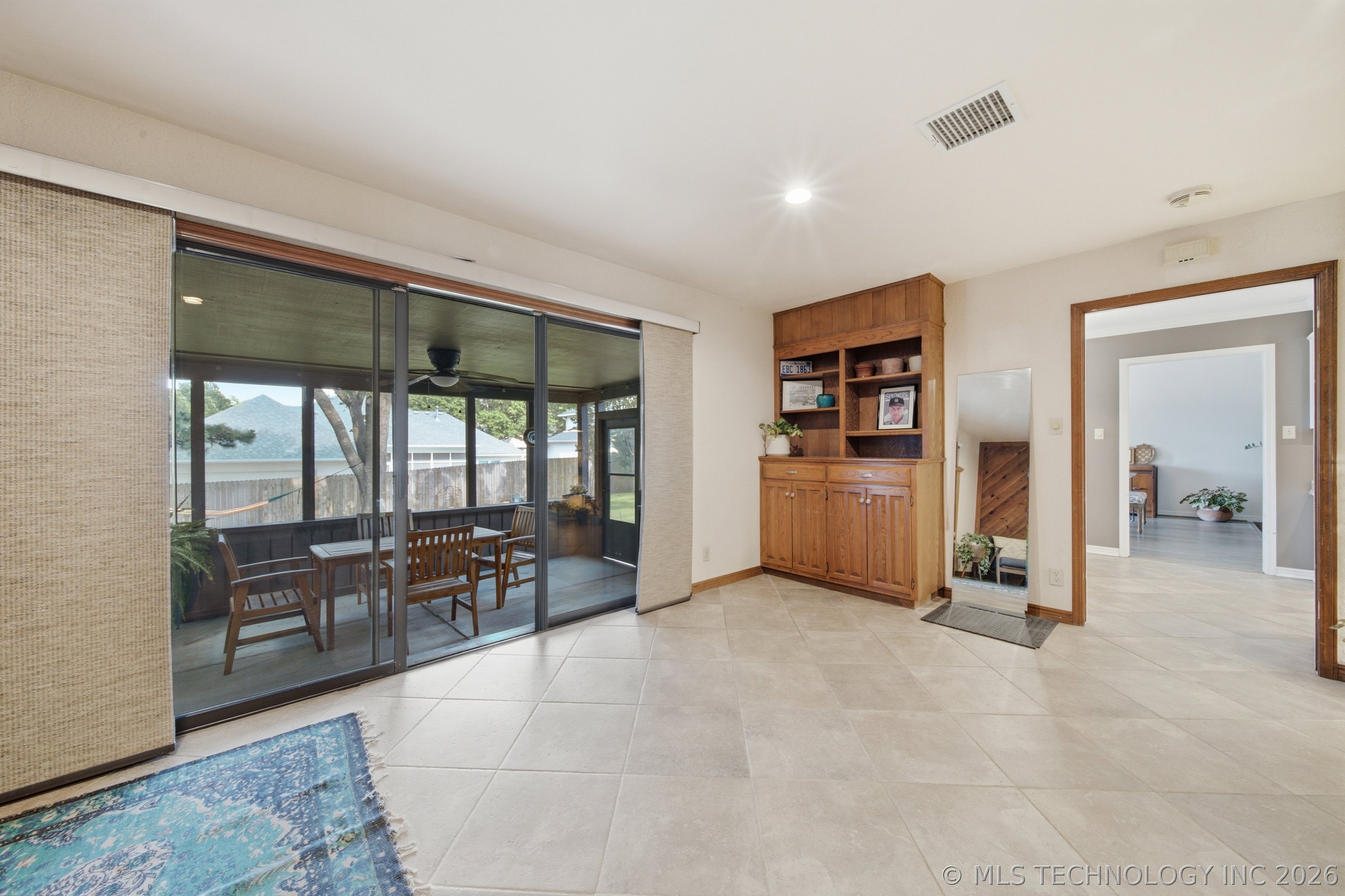 6407 S Quebec Avenue Property Photo 23