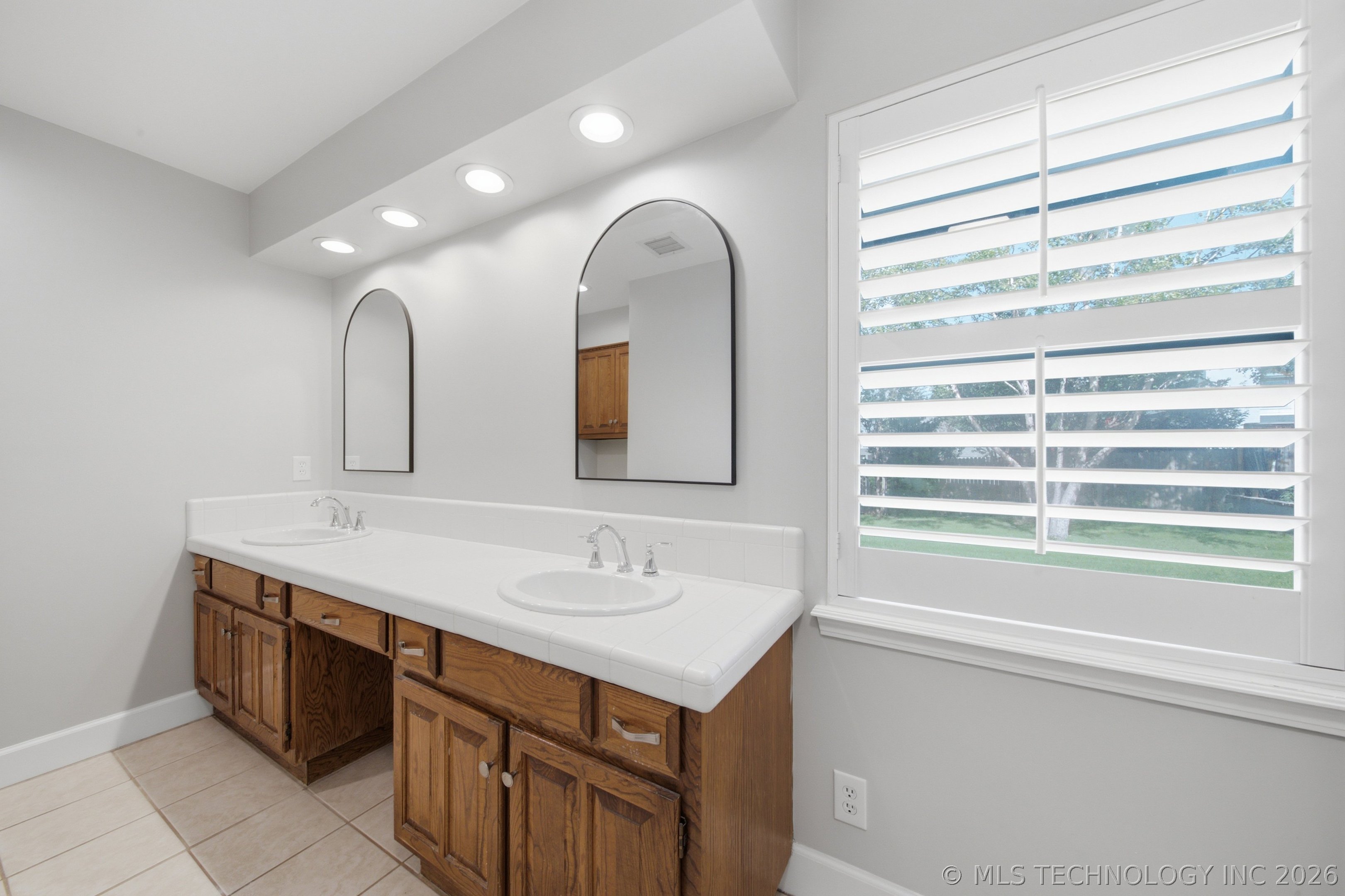 6407 S Quebec Avenue Property Photo 27