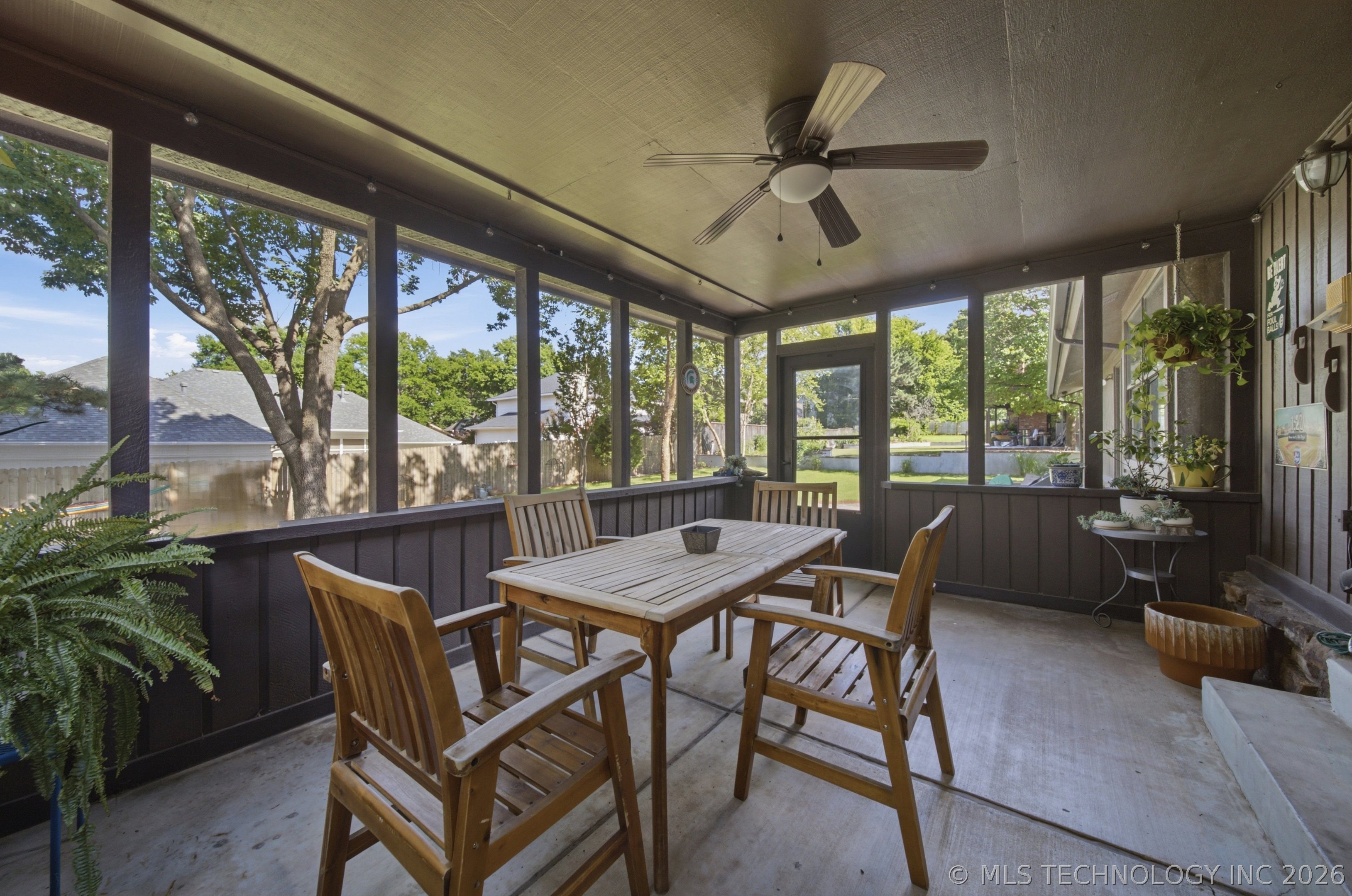 6407 S Quebec Avenue Property Photo 38