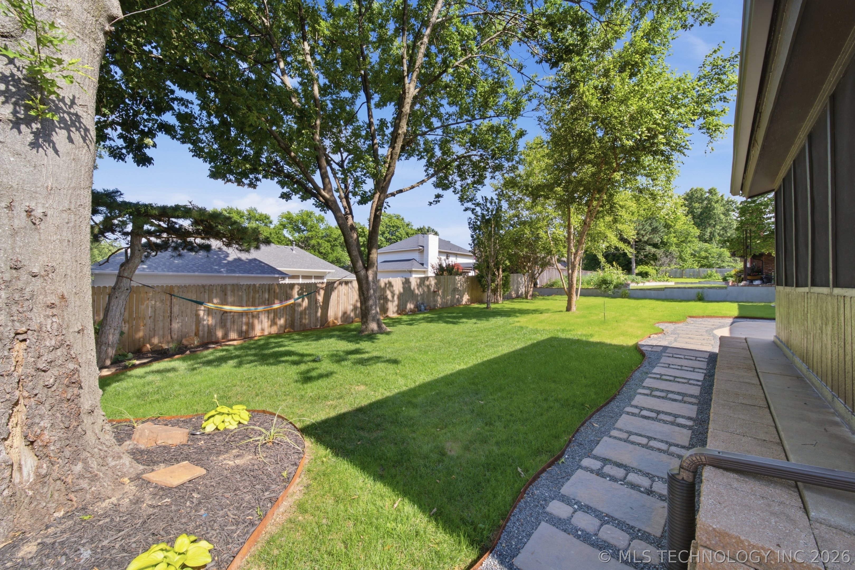 6407 S Quebec Avenue Property Photo 39