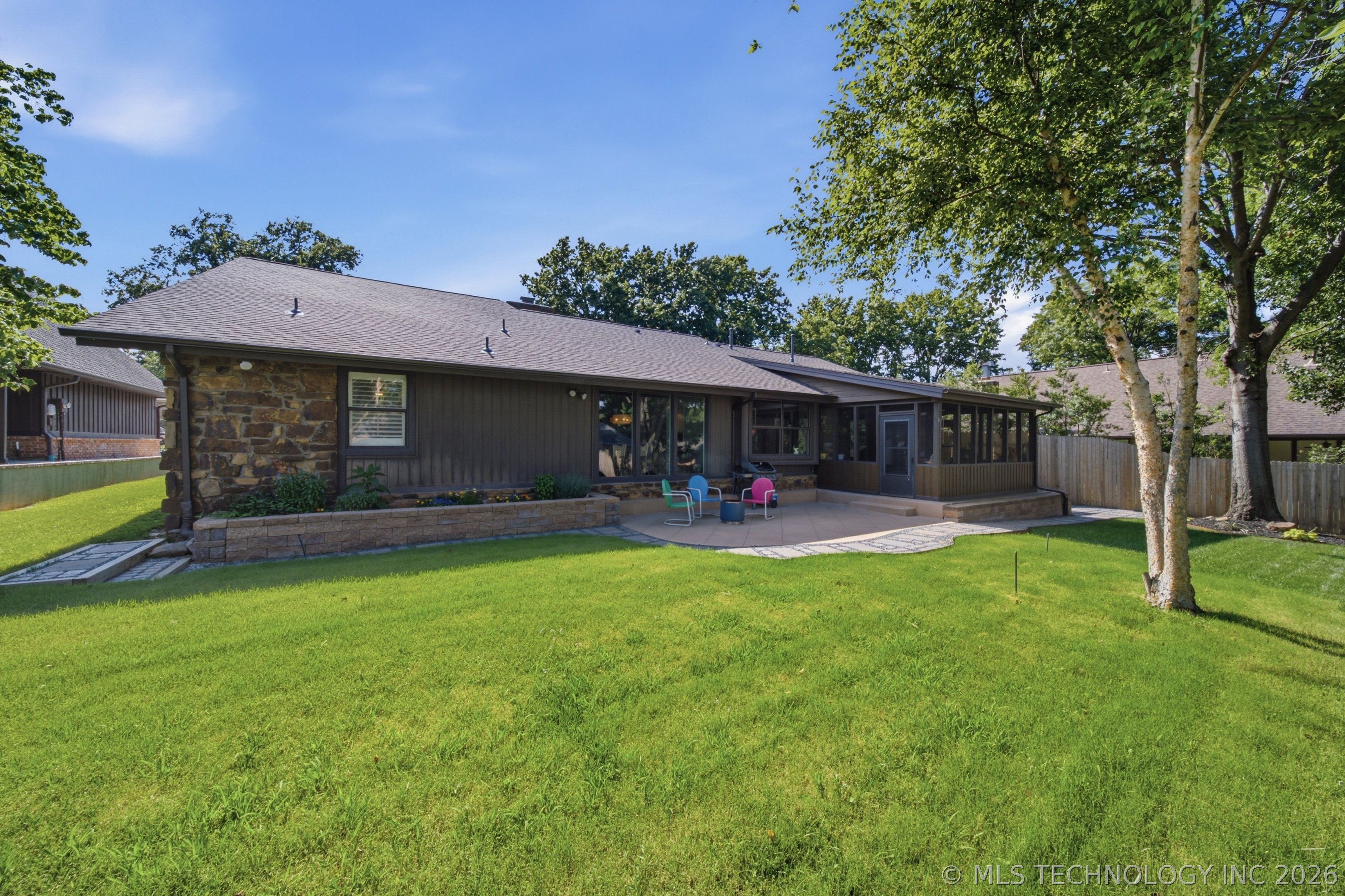 6407 S Quebec Avenue Property Photo 41