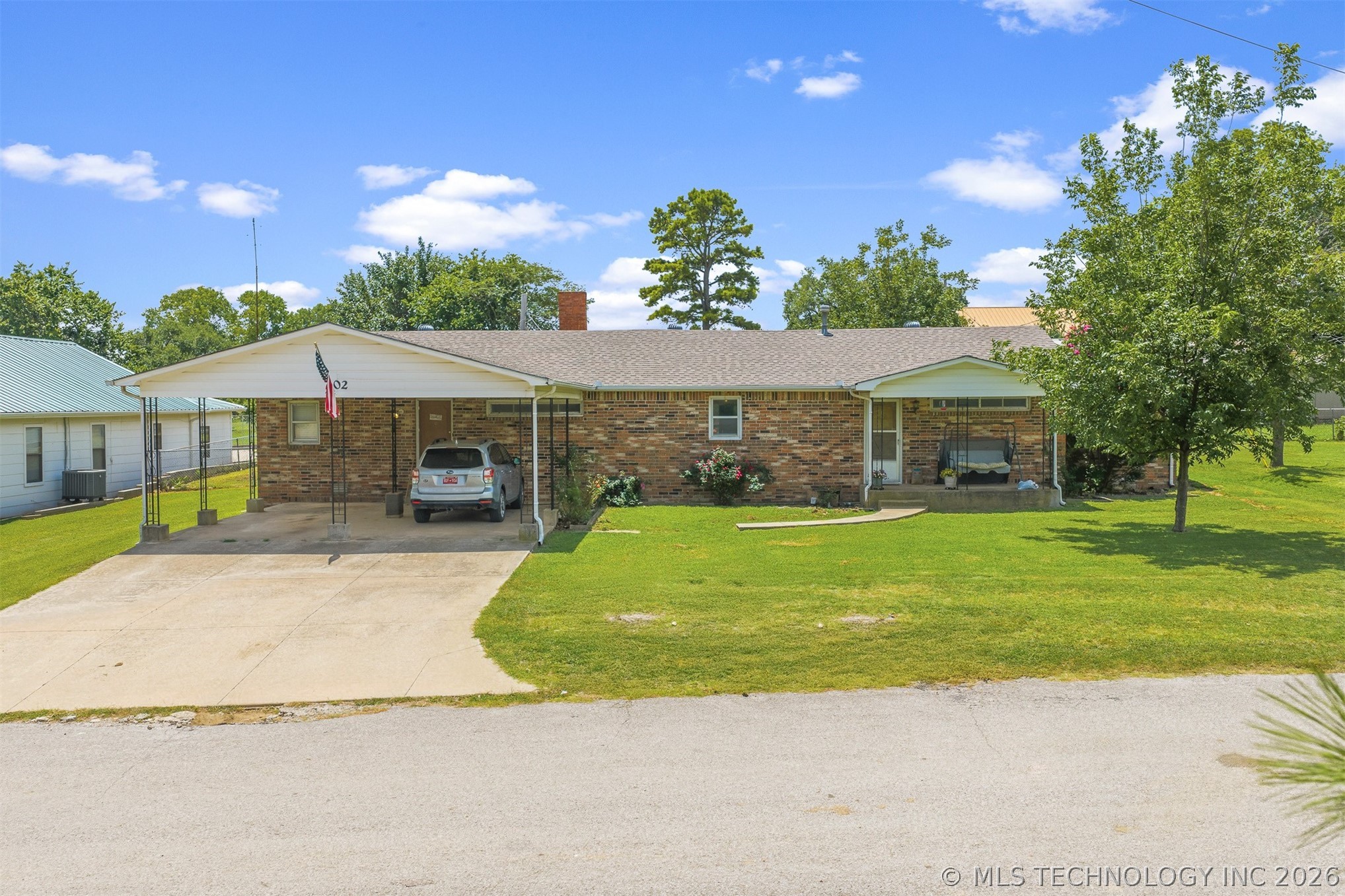 302 3rd Street Property Photo 1