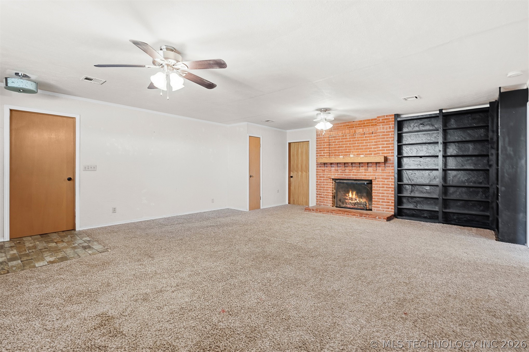 302 3rd Street Property Photo 6
