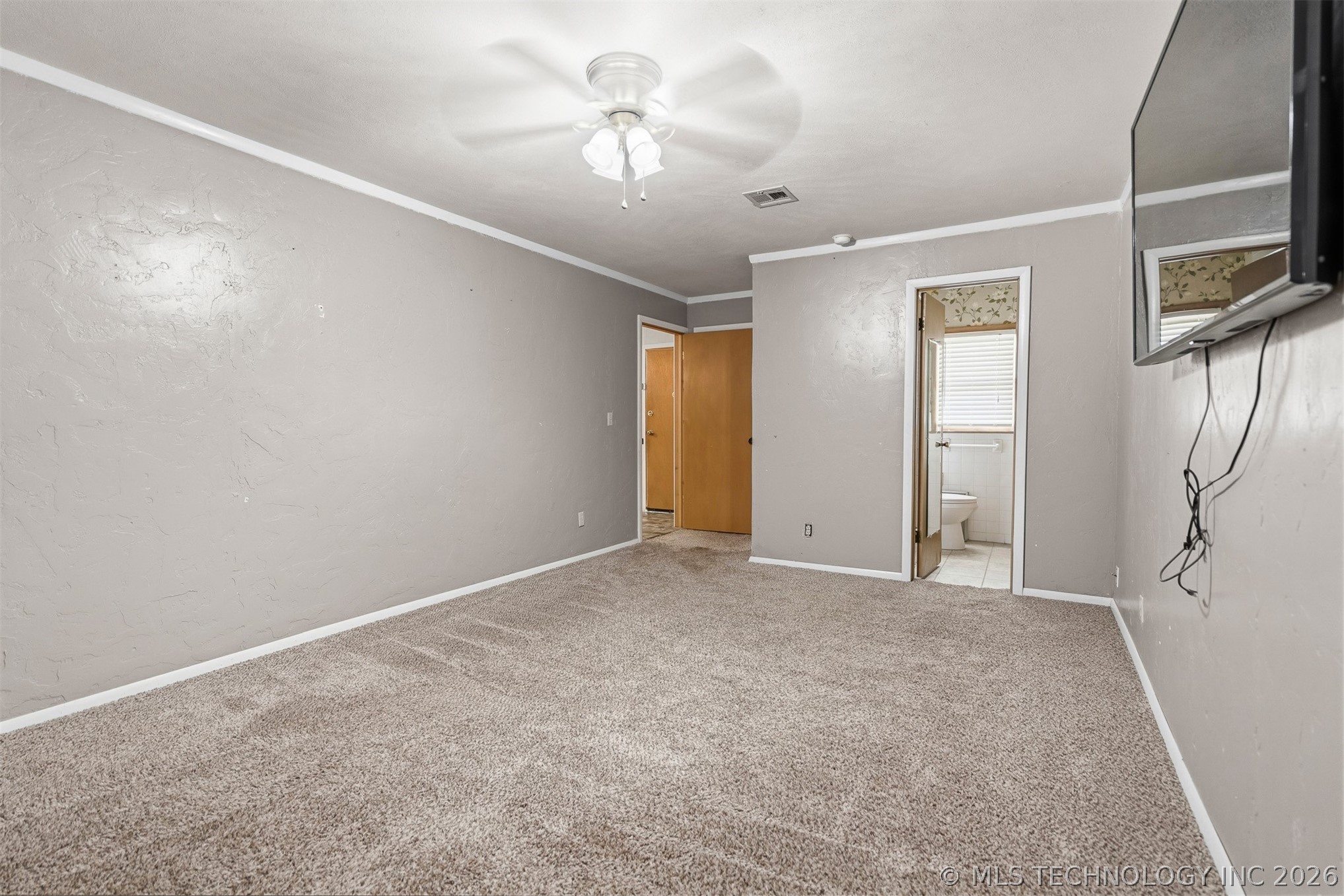 302 3rd Street Property Photo 13