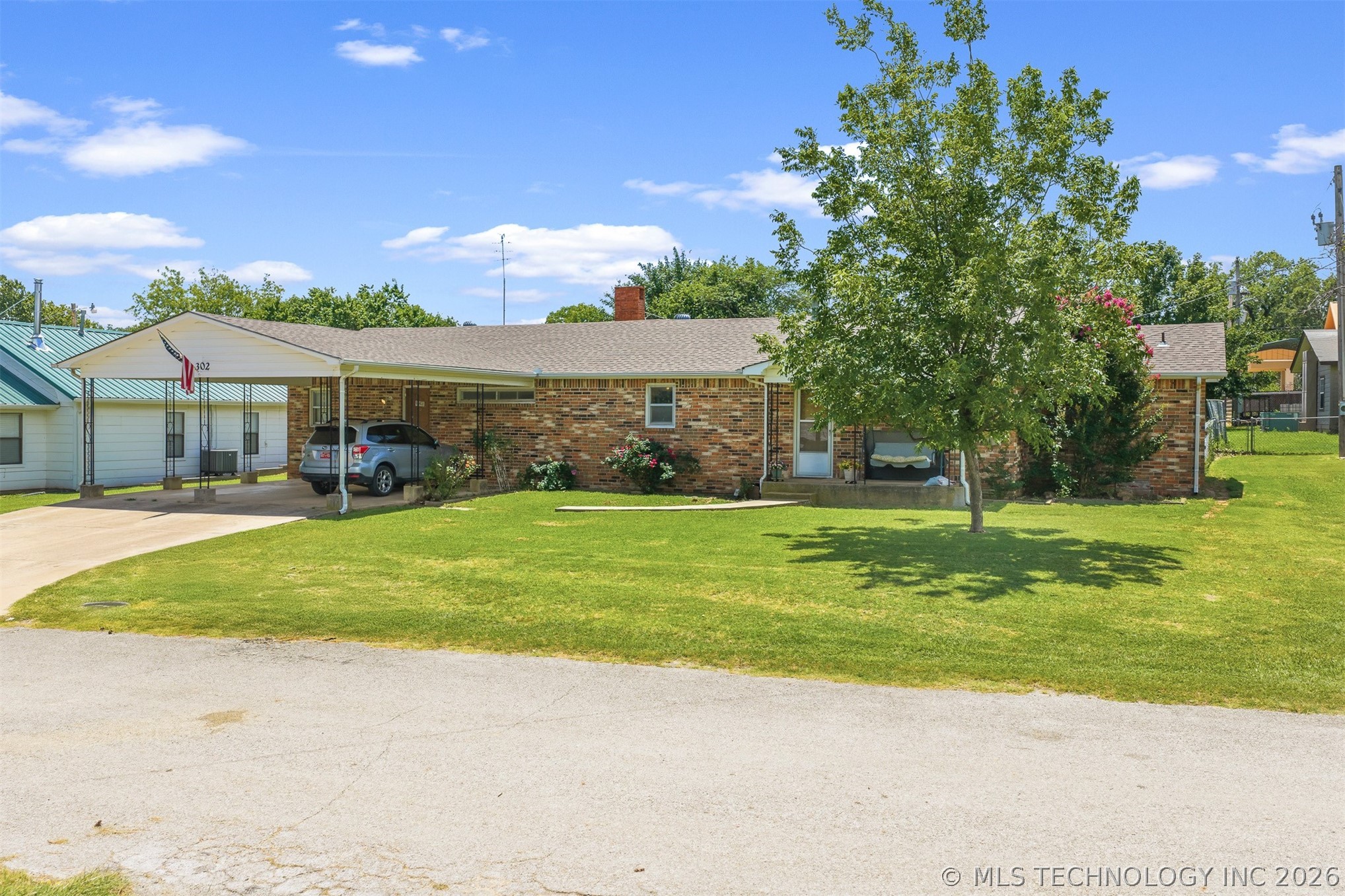302 3rd Street Property Photo 28