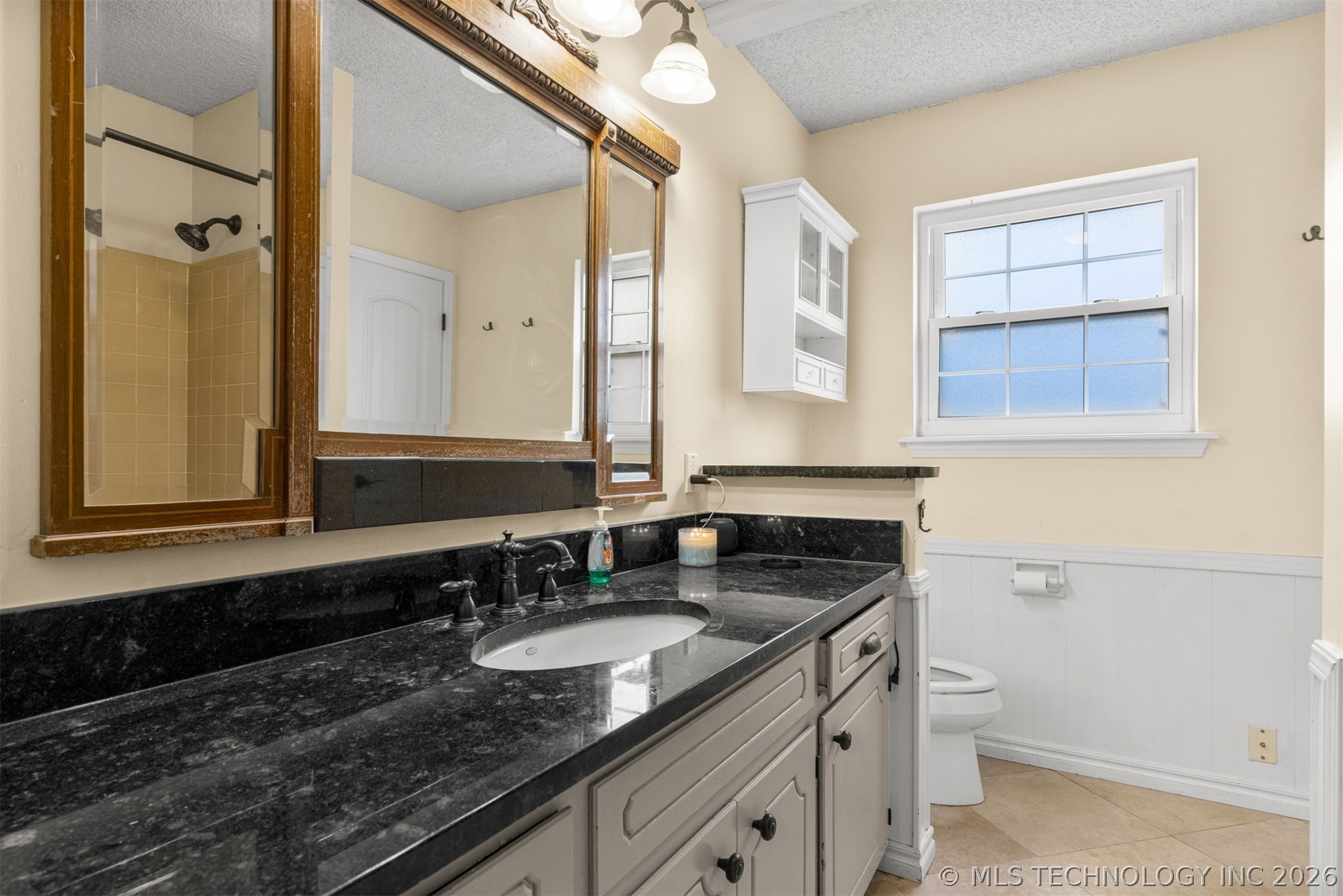 7341 S 70th East Avenue Property Photo 19