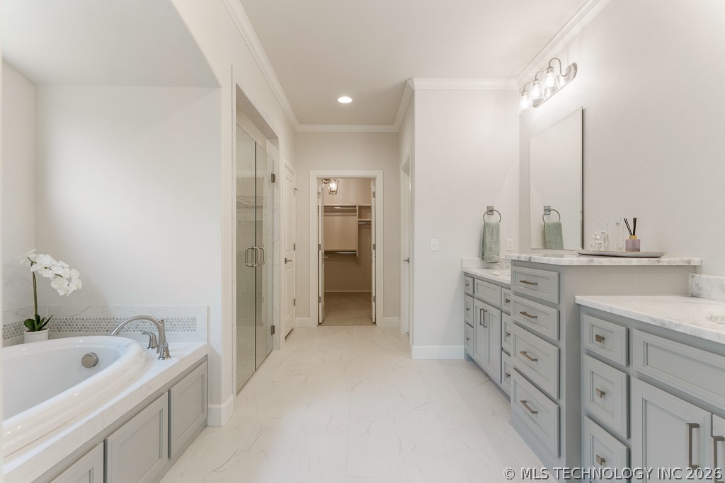 6501 S Fir Avenue Property Photo 16