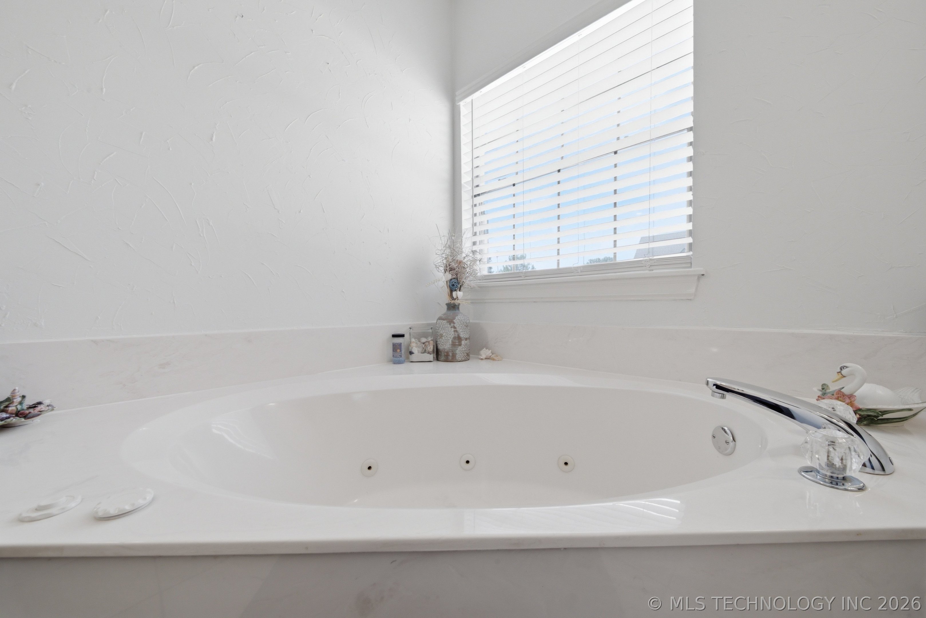 6400 E El Paso Place Property Photo 29