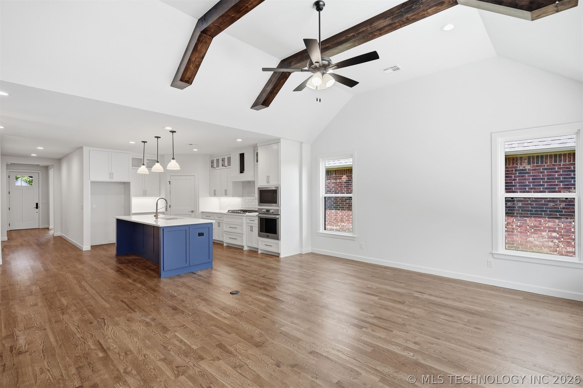 1563 S Hickory Circle Property Photo 14