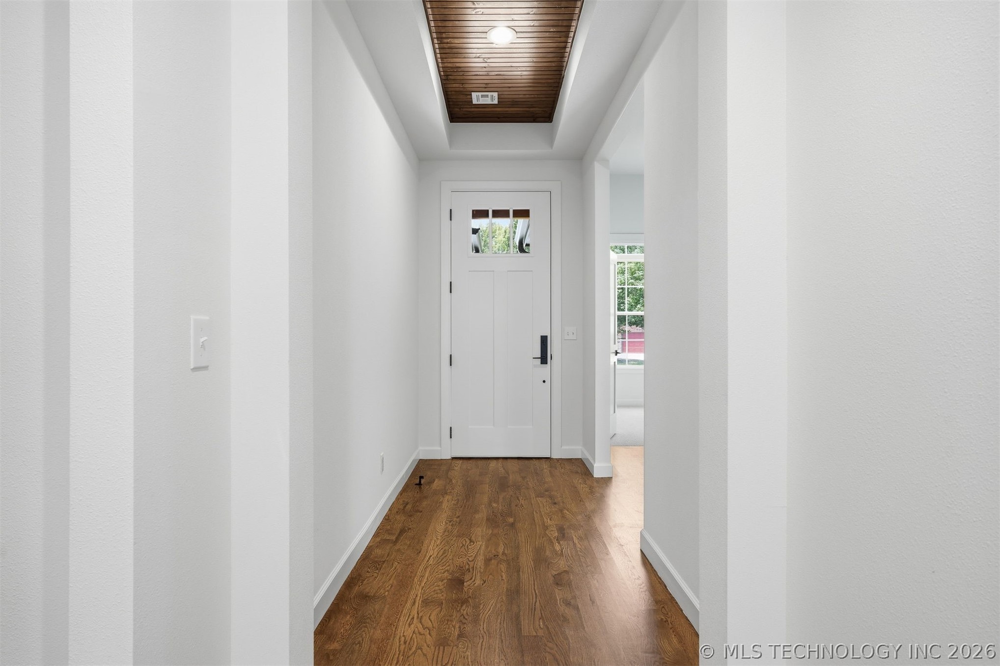 1563 S Hickory Circle Property Photo 17