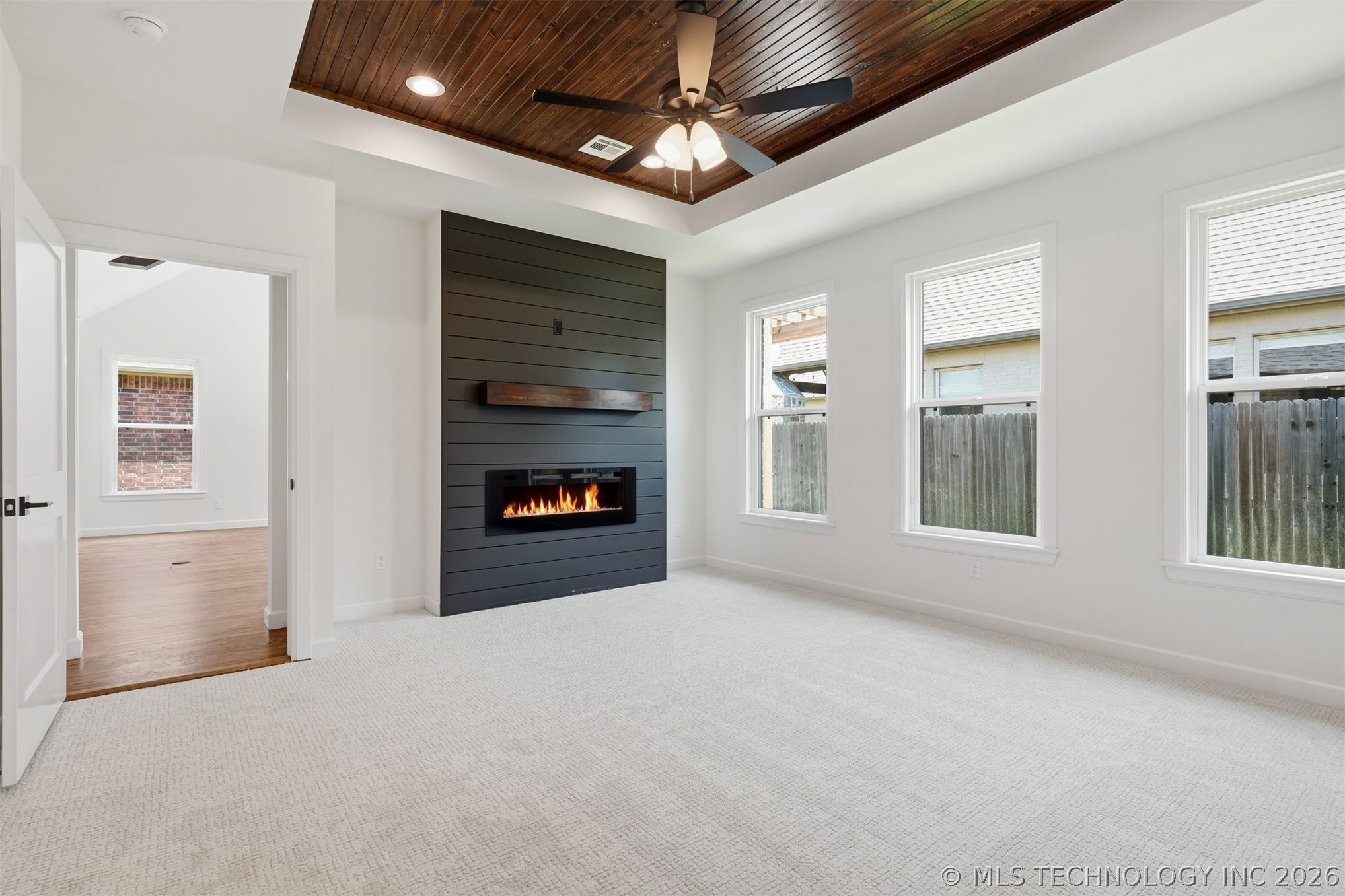 1563 S Hickory Circle Property Photo 18