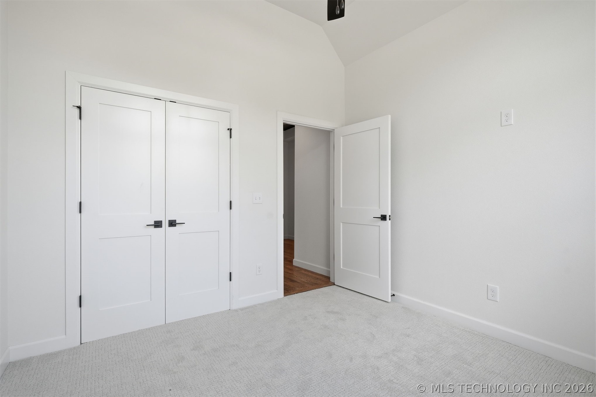 1563 S Hickory Circle Property Photo 22