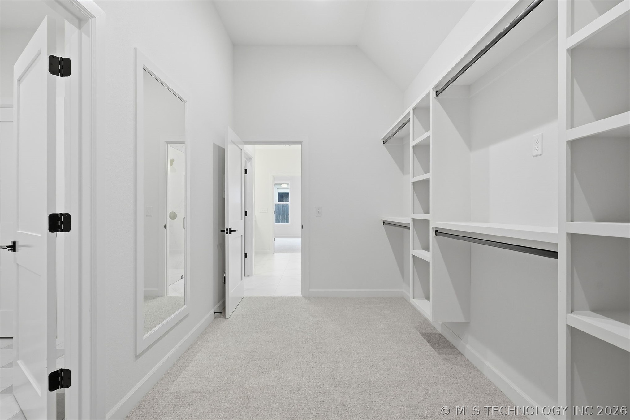 1563 S Hickory Circle Property Photo 32