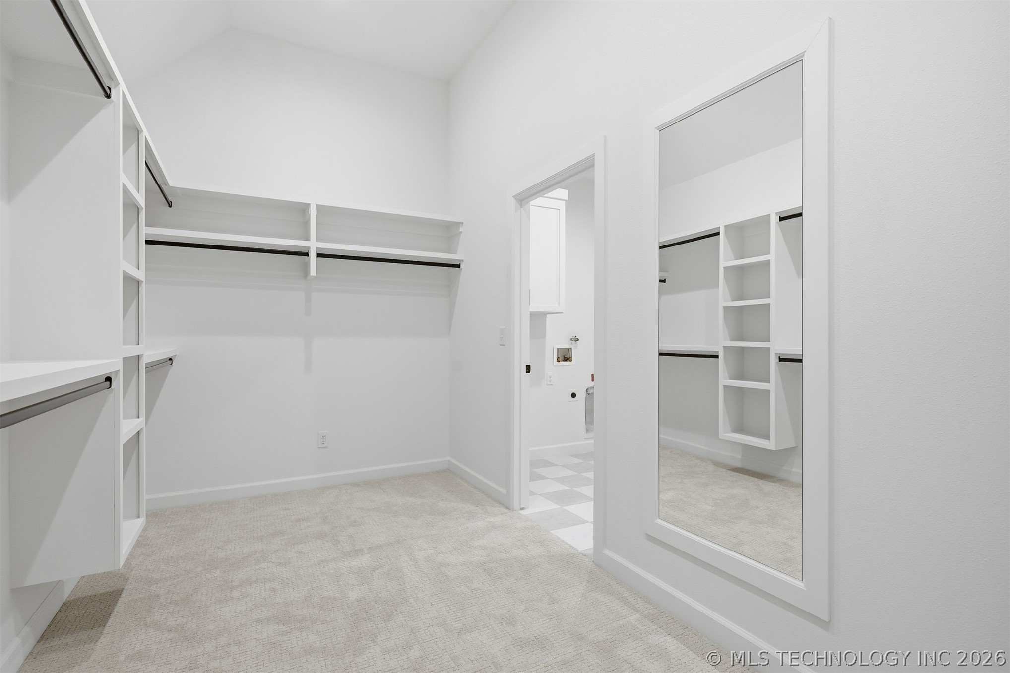 1563 S Hickory Circle Property Photo 33