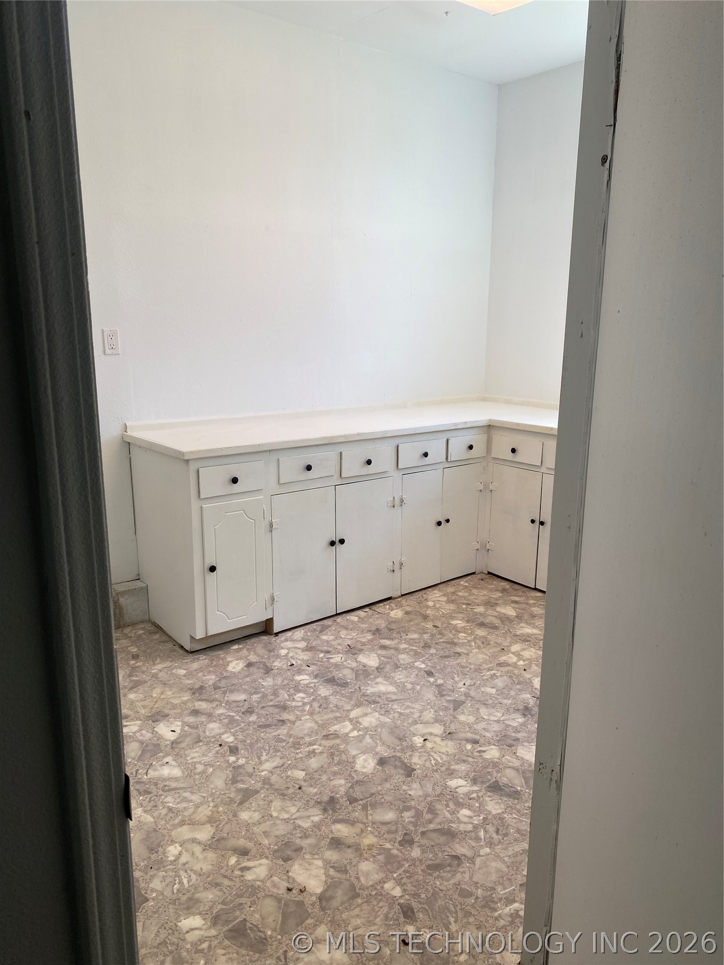 421364 E 1164 Property Photo 3