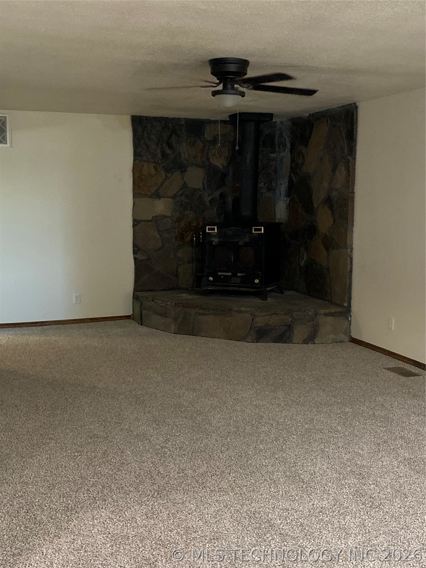 421364 E 1164 Property Photo 4