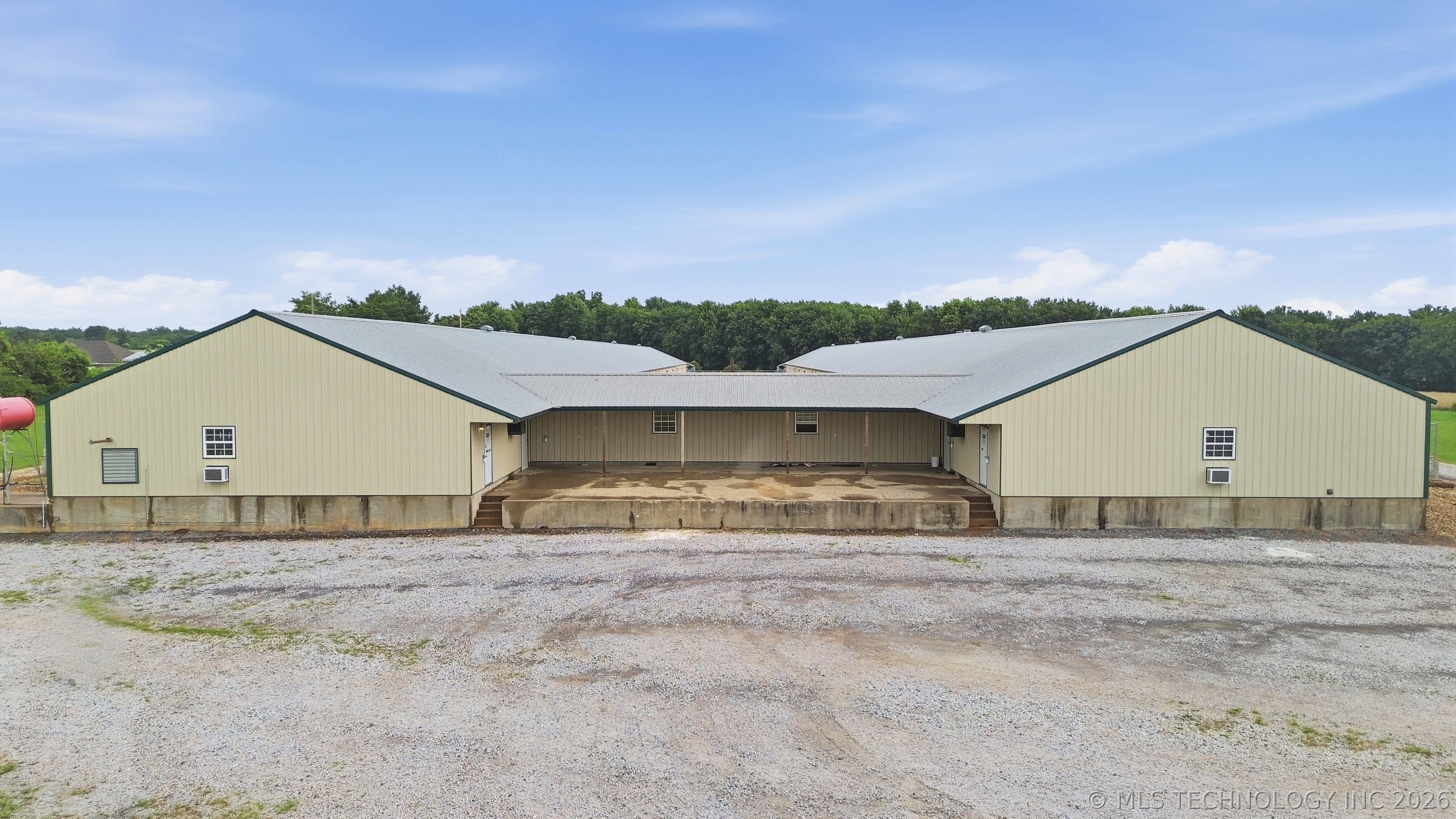 710 E 133rd Street S Property Photo 4