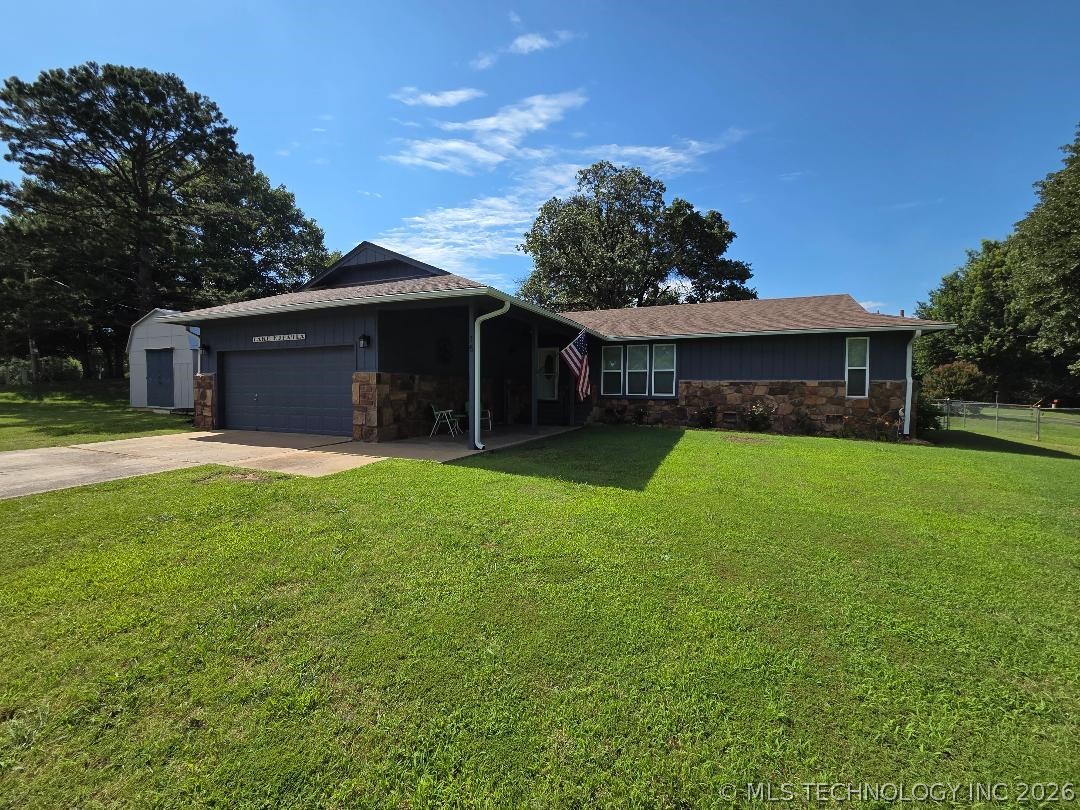 15 Ridgeway Lane Property Photo 2