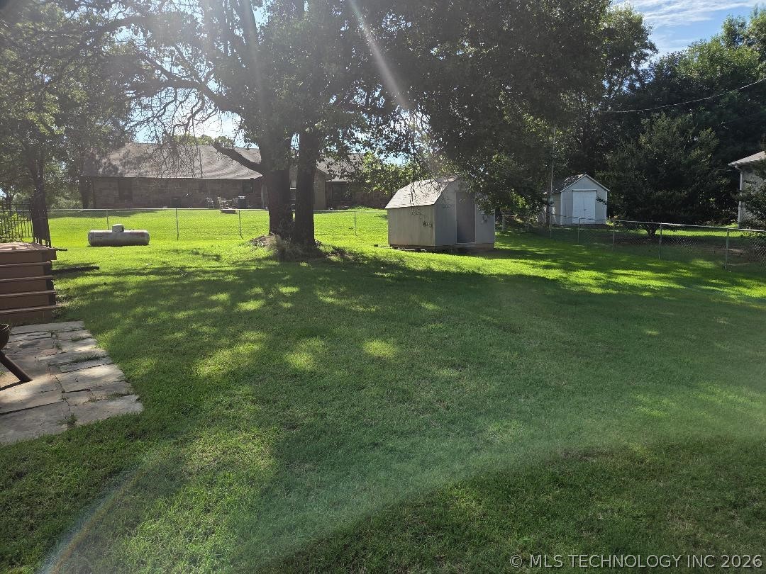 15 Ridgeway Lane Property Photo 8