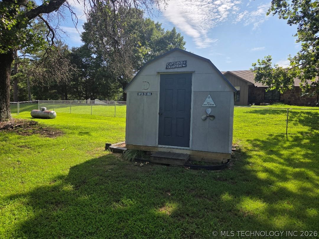 15 Ridgeway Lane Property Photo 10