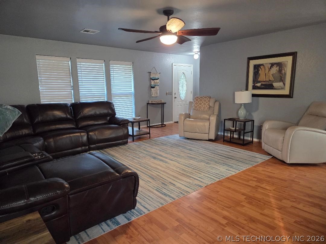 15 Ridgeway Lane Property Photo 11