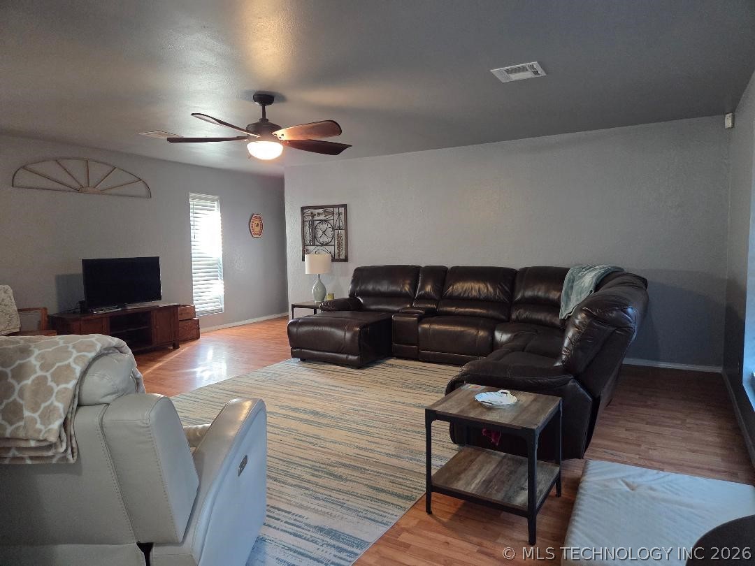 15 Ridgeway Lane Property Photo 12
