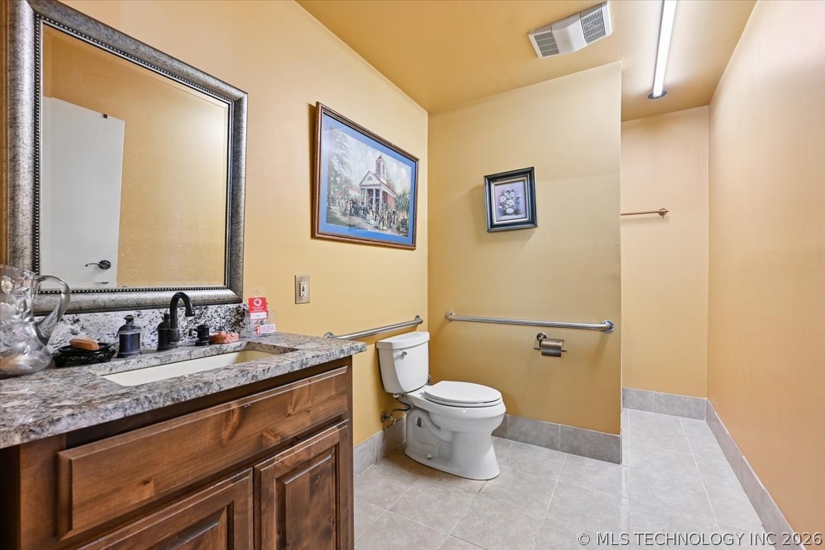 4940 E 73rd Street Property Photo 15