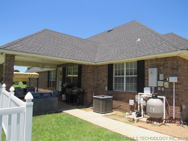 512 Oakland Property Photo 3