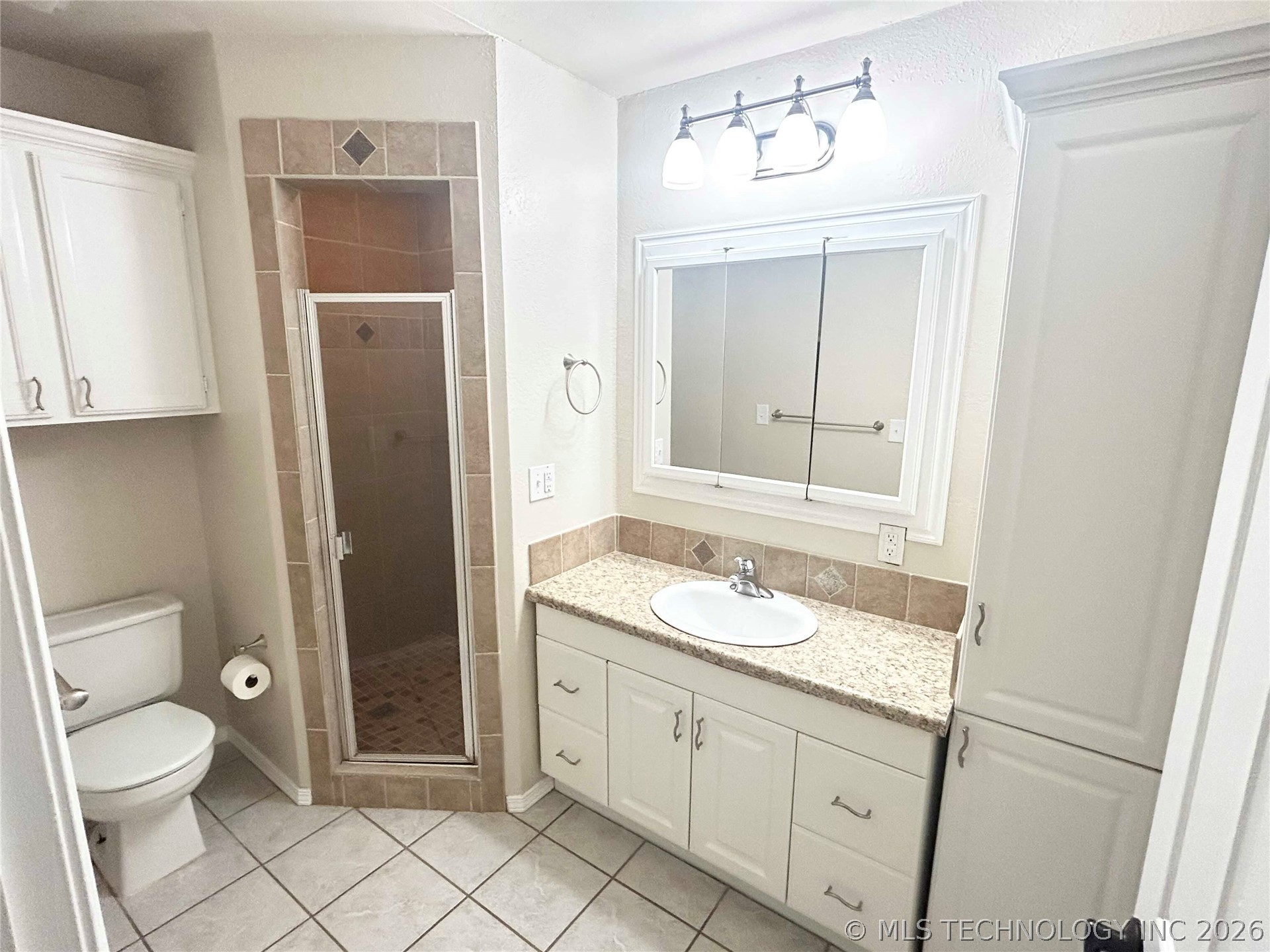 13236 E 30th Place C Property Photo 12