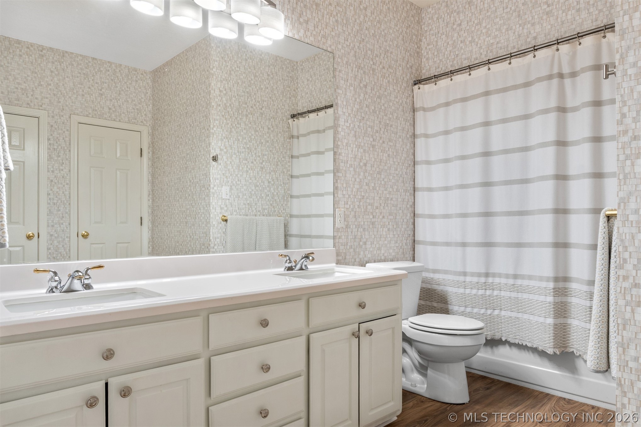 1727 N Washington Property Photo 23