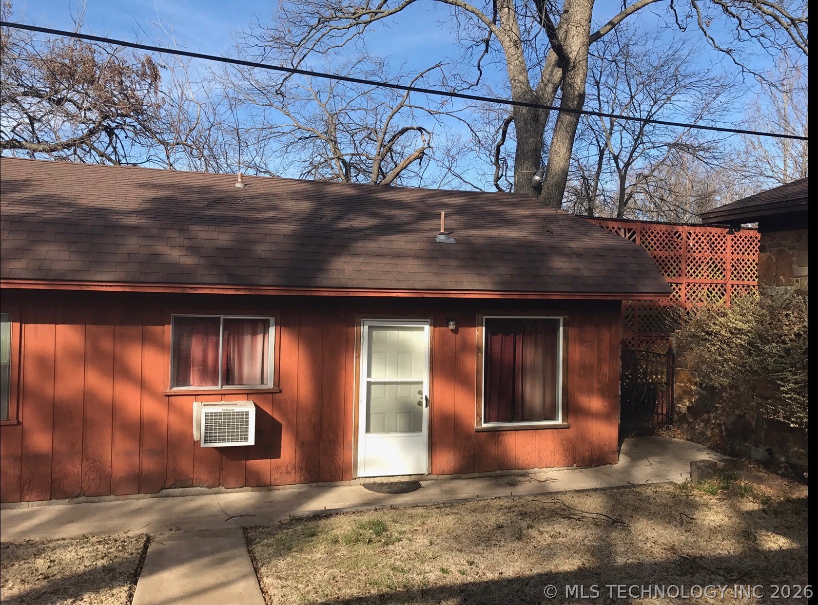 1201 W Elm Property Photo 17