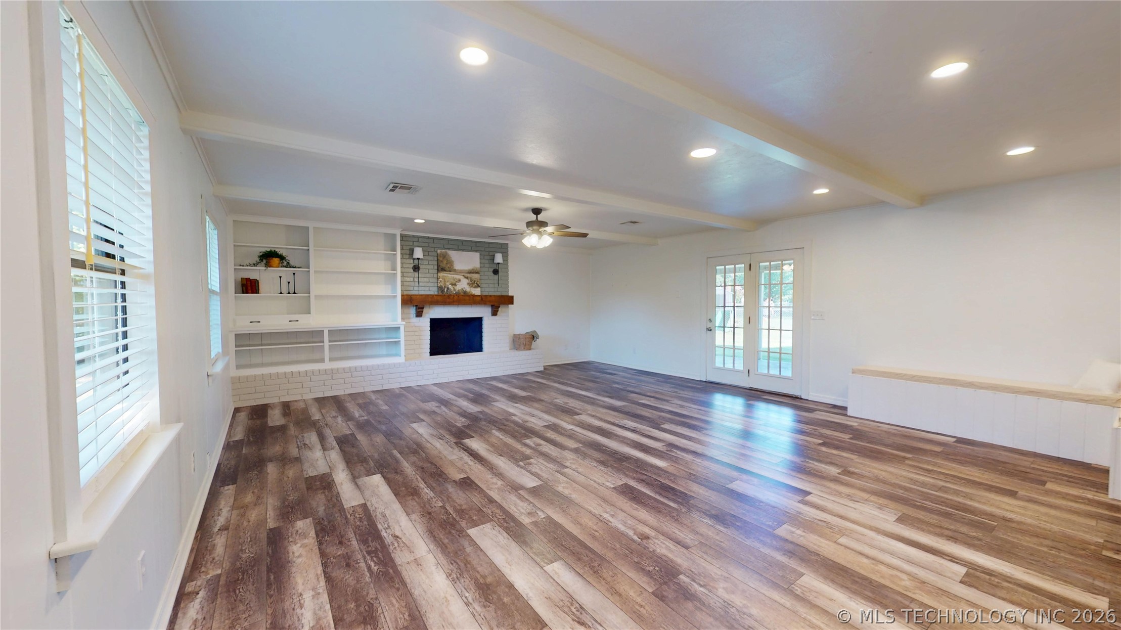 4403 N Chapman Property Photo 10