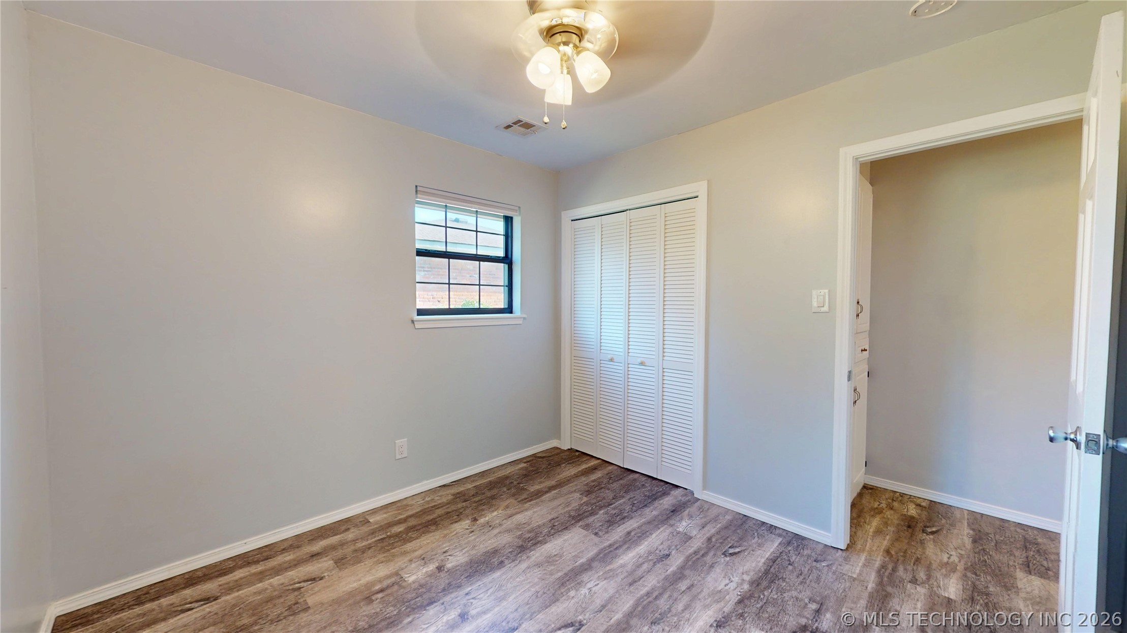 4403 N Chapman Property Photo 12