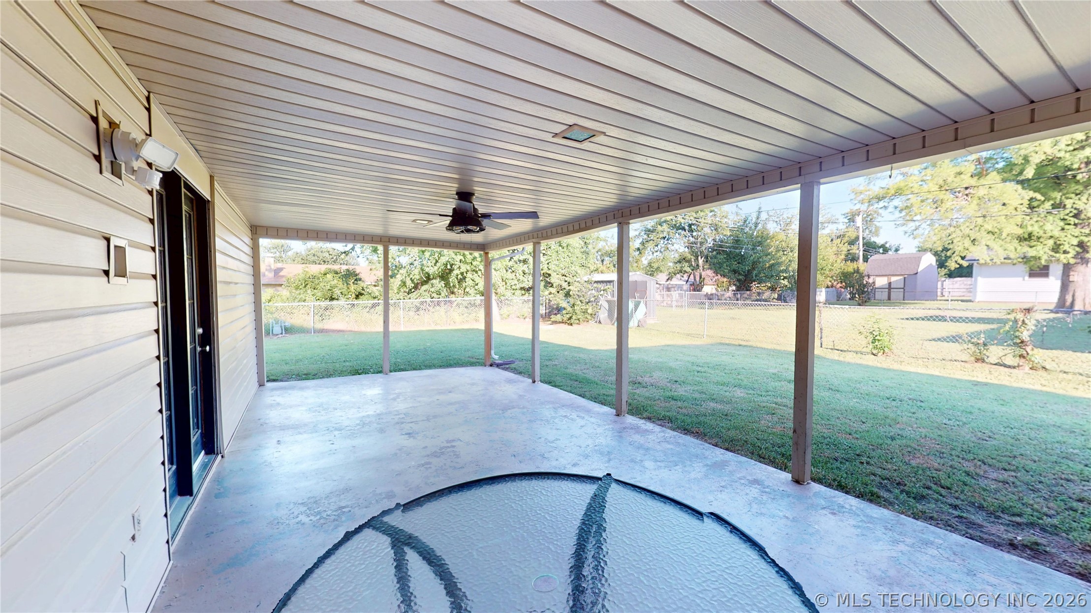 4403 N Chapman Property Photo 19
