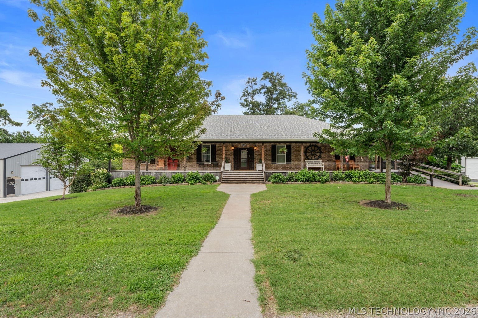 31880 Crescent Drive Property Photo 1