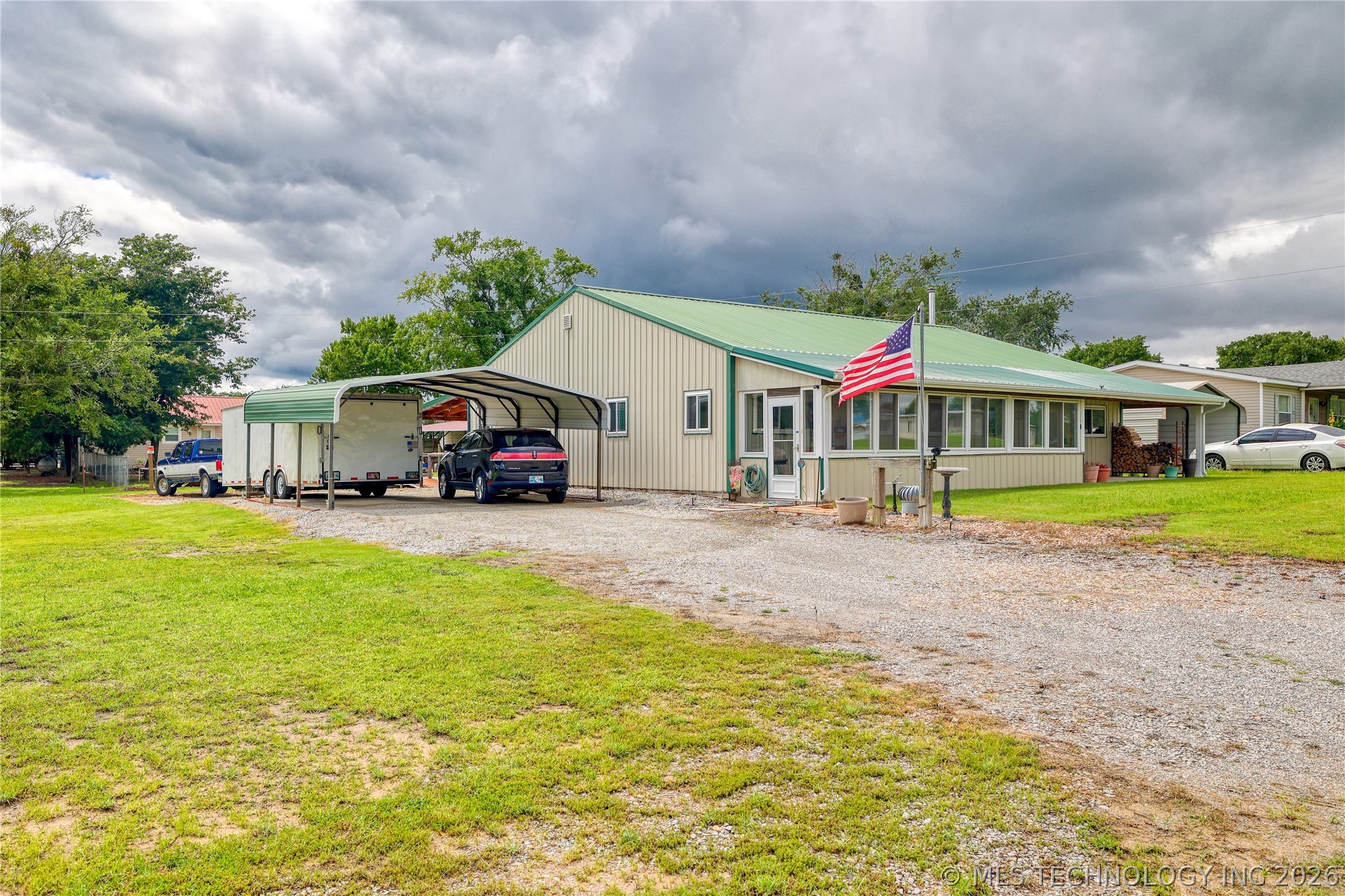 239 Five Tribes Drive Property Photo 3