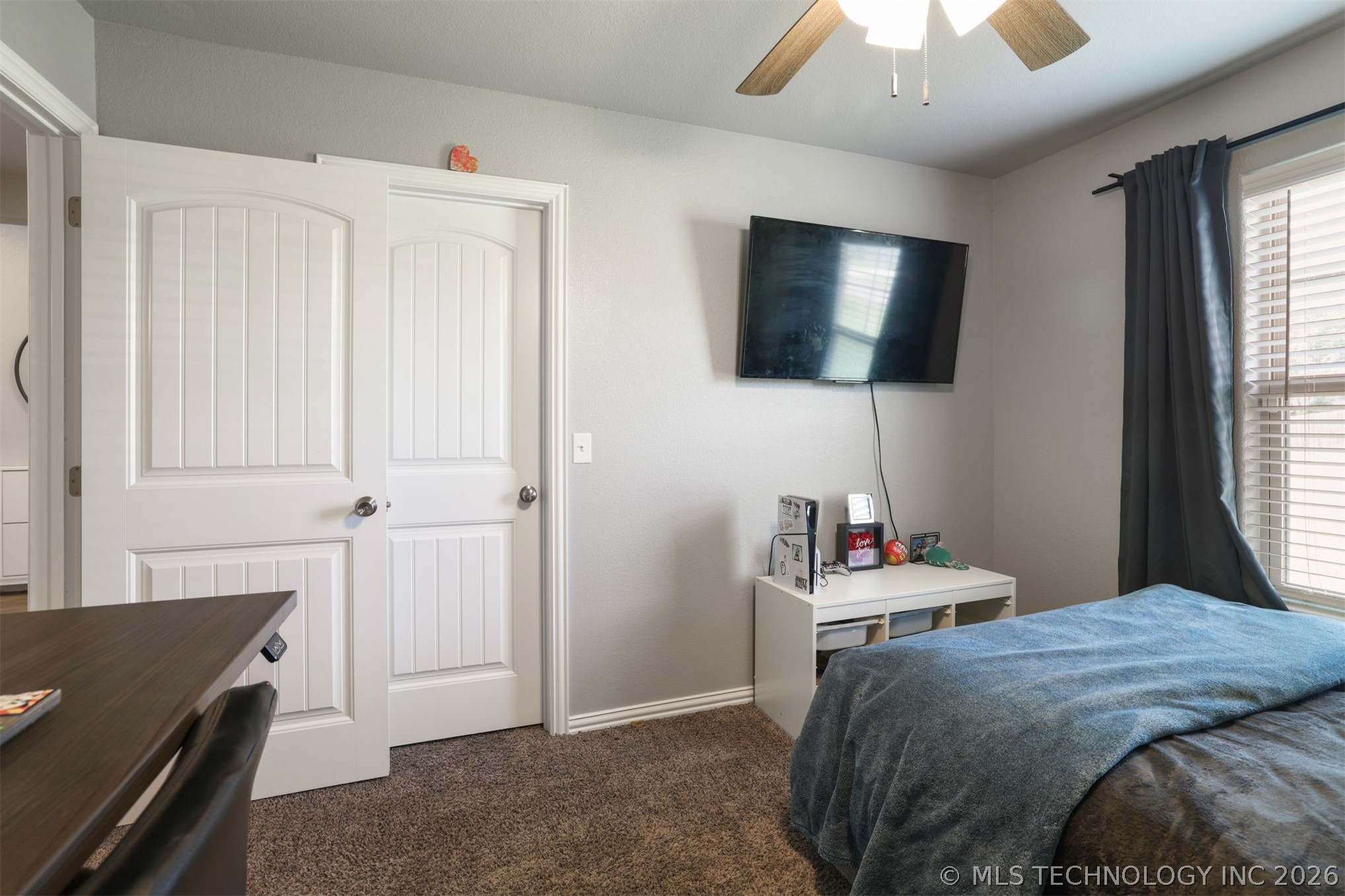 571 Lake Meadow Loop Property Photo 9