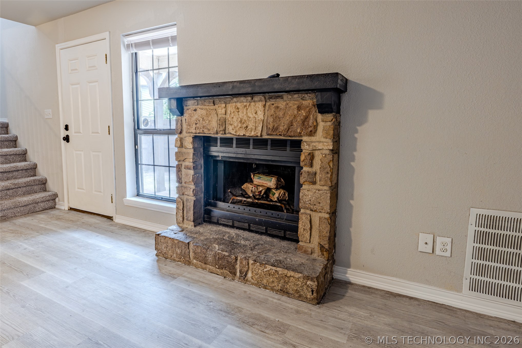 6504 S Memorial Drive 12e Property Photo 11