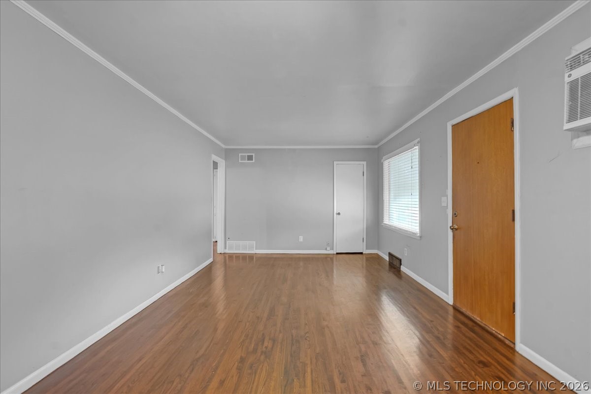 7104 E 8th Street Property Photo 10