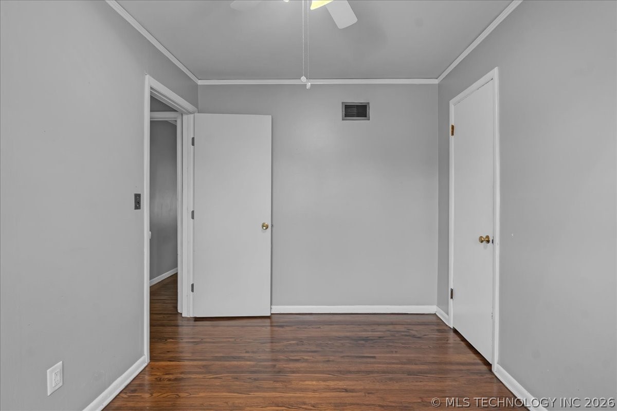 7104 E 8th Street Property Photo 16