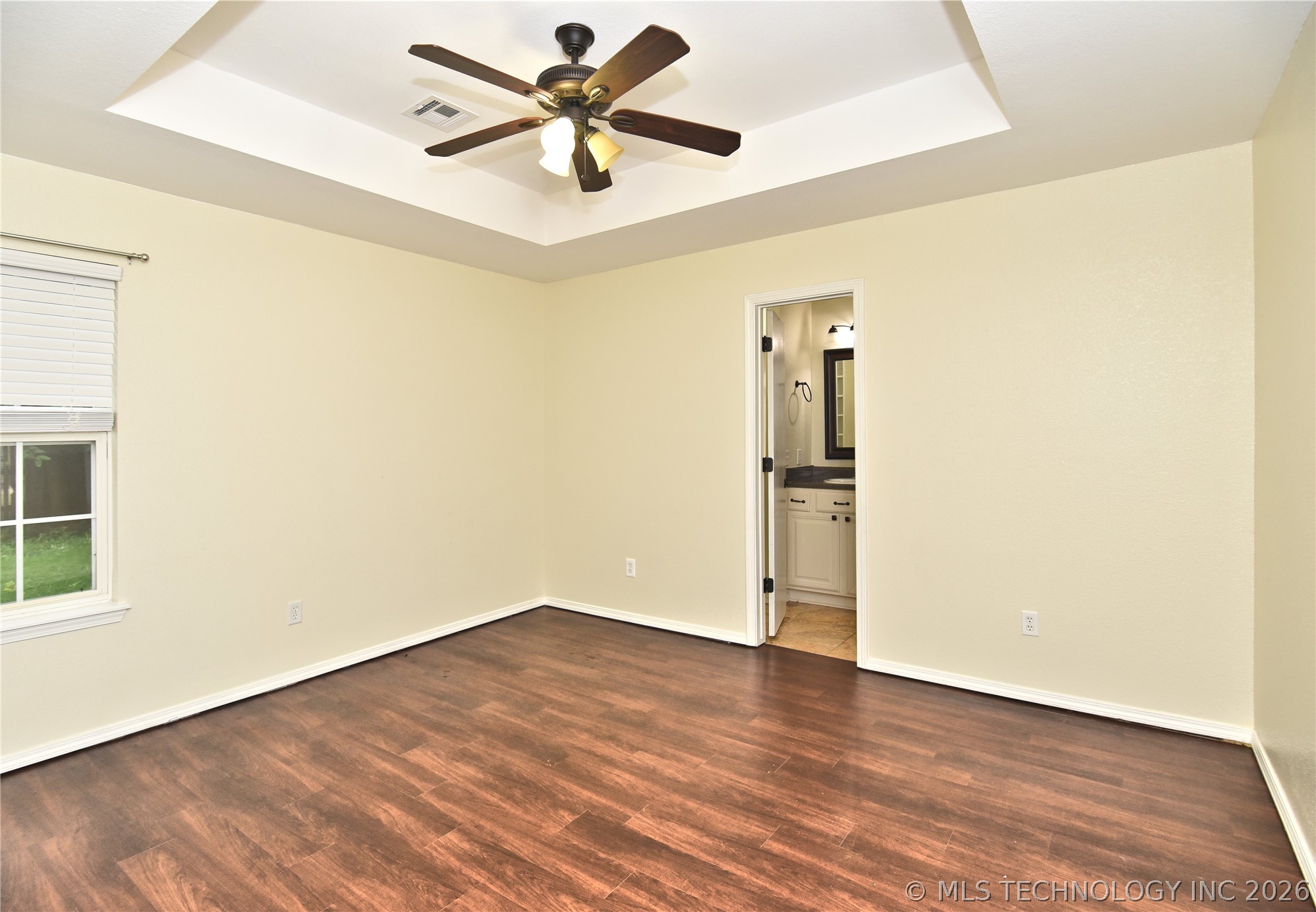 7842 E 132nd Street Property Photo 9