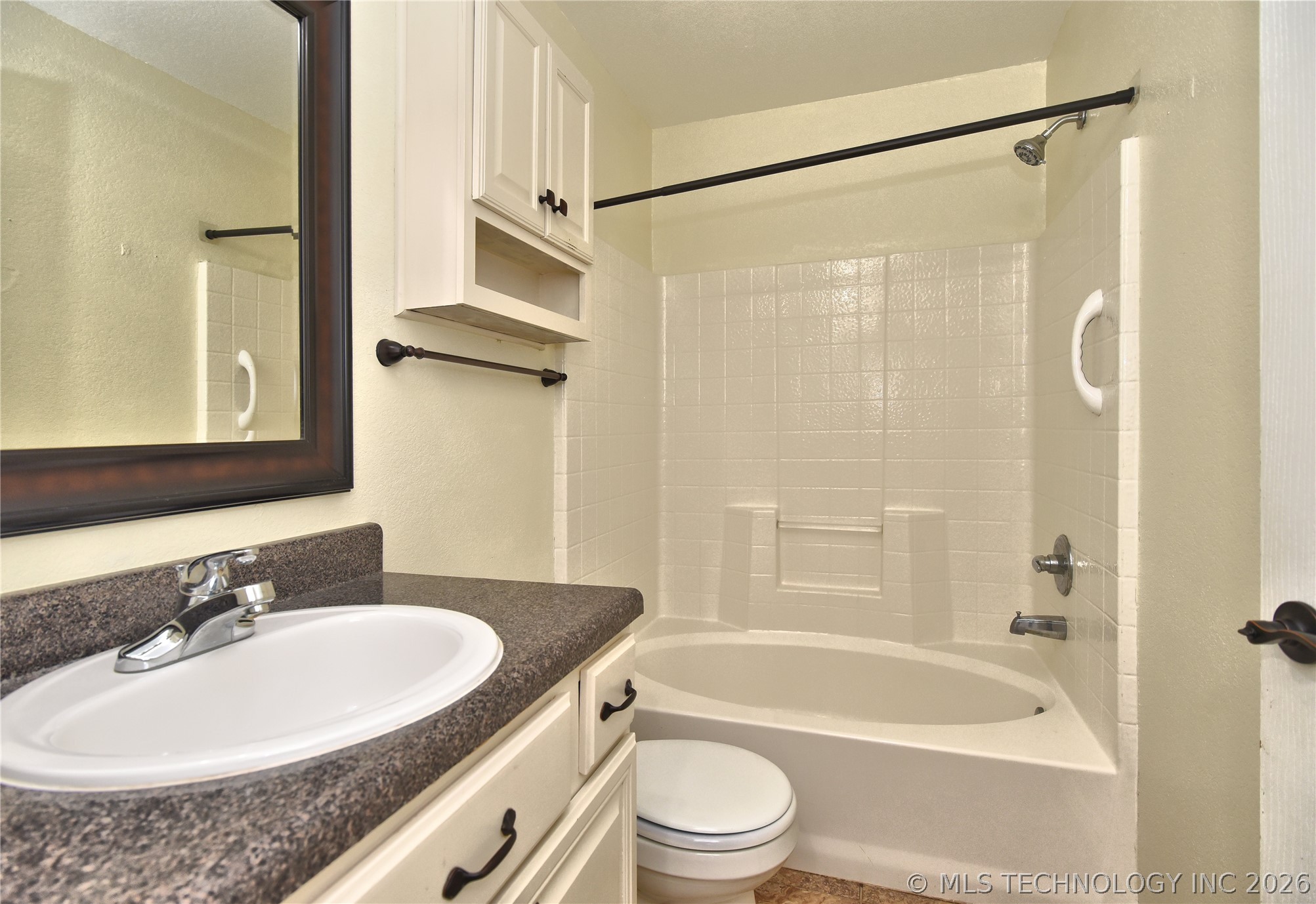 7842 E 132nd Street Property Photo 13