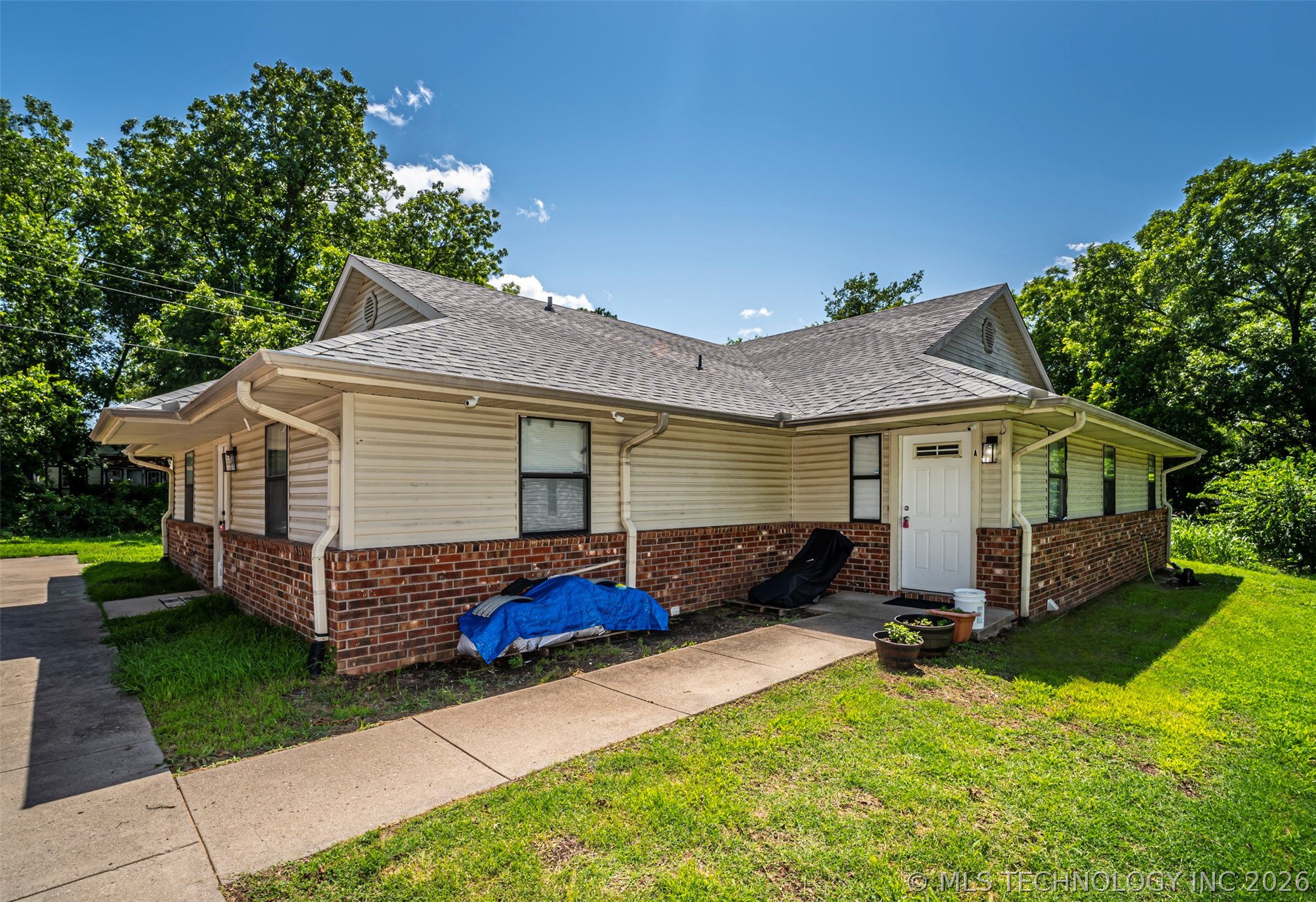 204 S 11th Property Photo 24