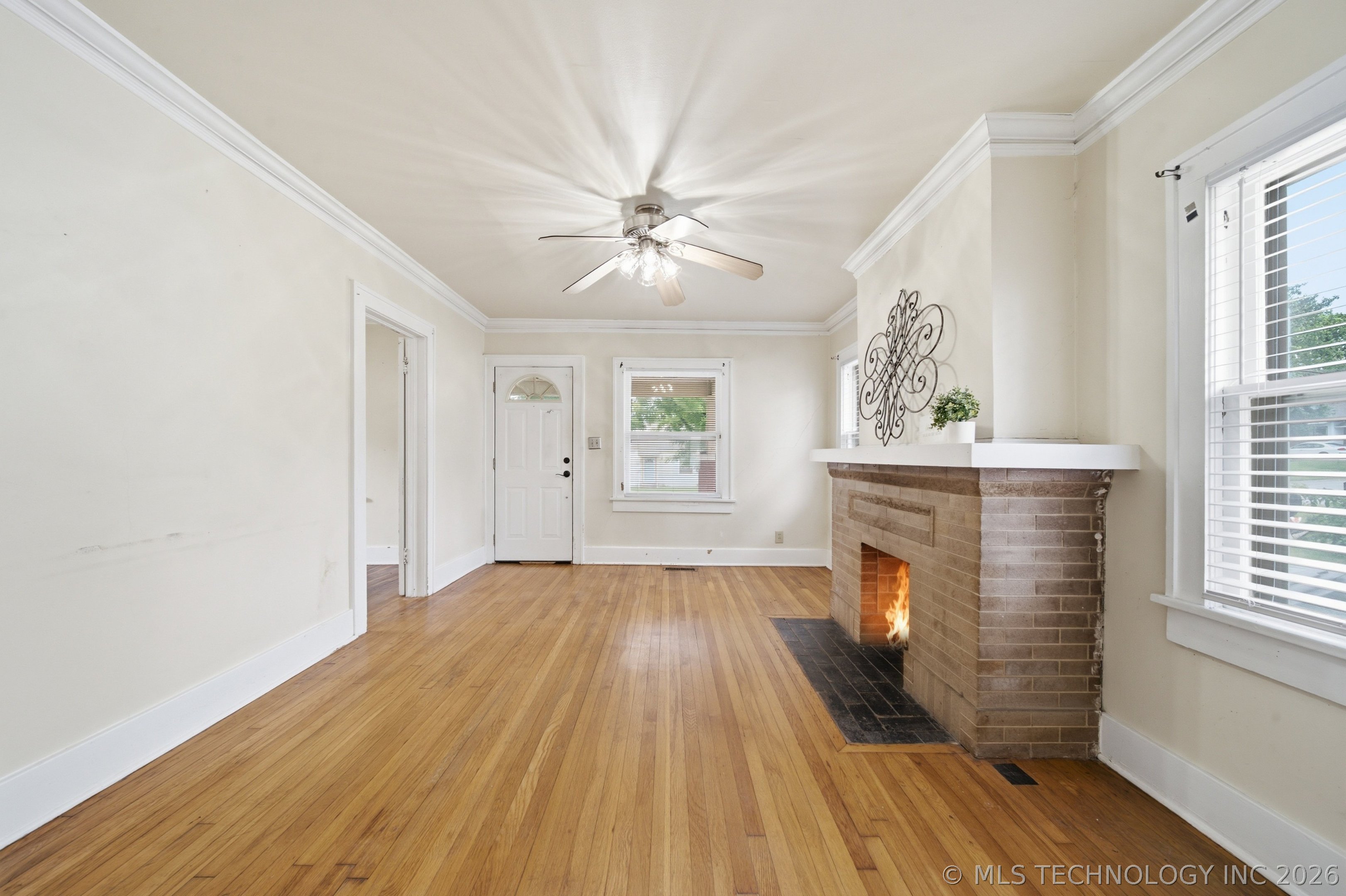 2214 E 12th Place Property Photo 10